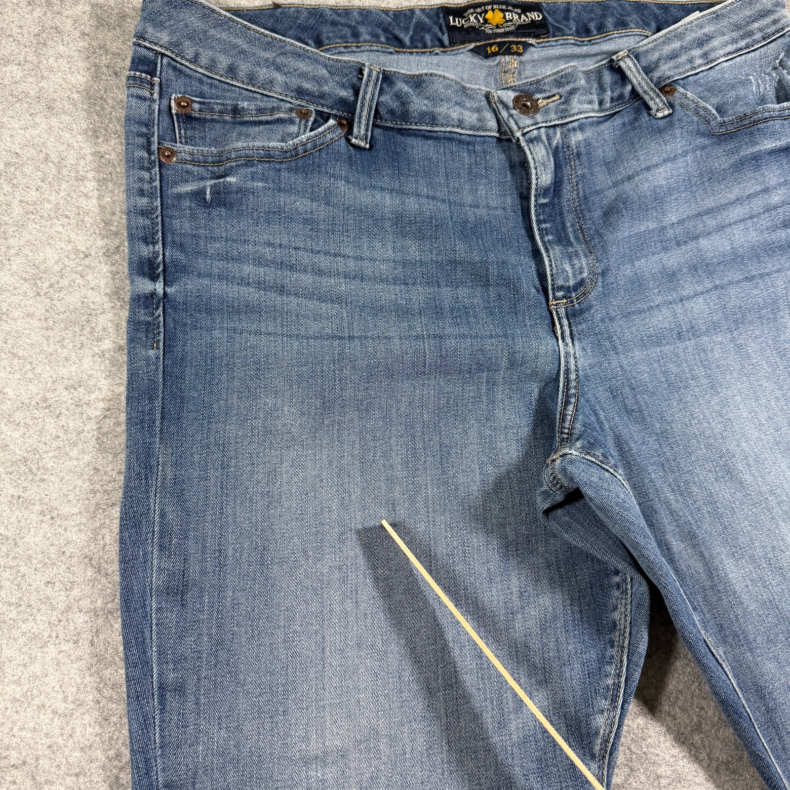 Vintage Lucky Brand Lolita Crop Jeans Womens 16/33 Blue Denim Distressed Knee thumbnail 6