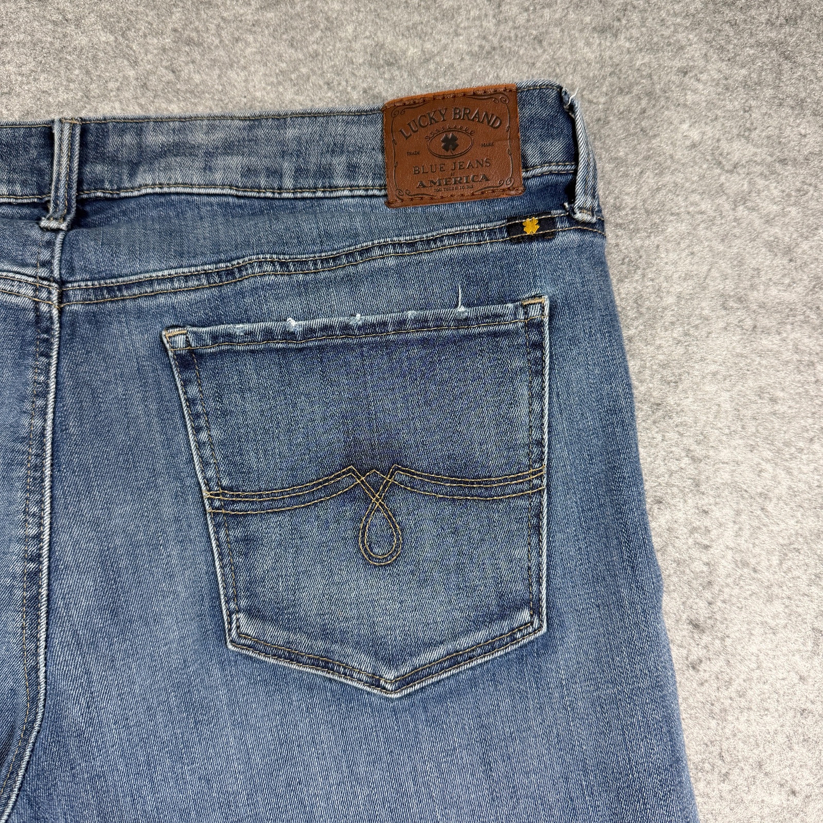 Vintage Lucky Brand Lolita Crop Jeans Womens 16/33 Blue Denim Distressed Knee thumbnail 11