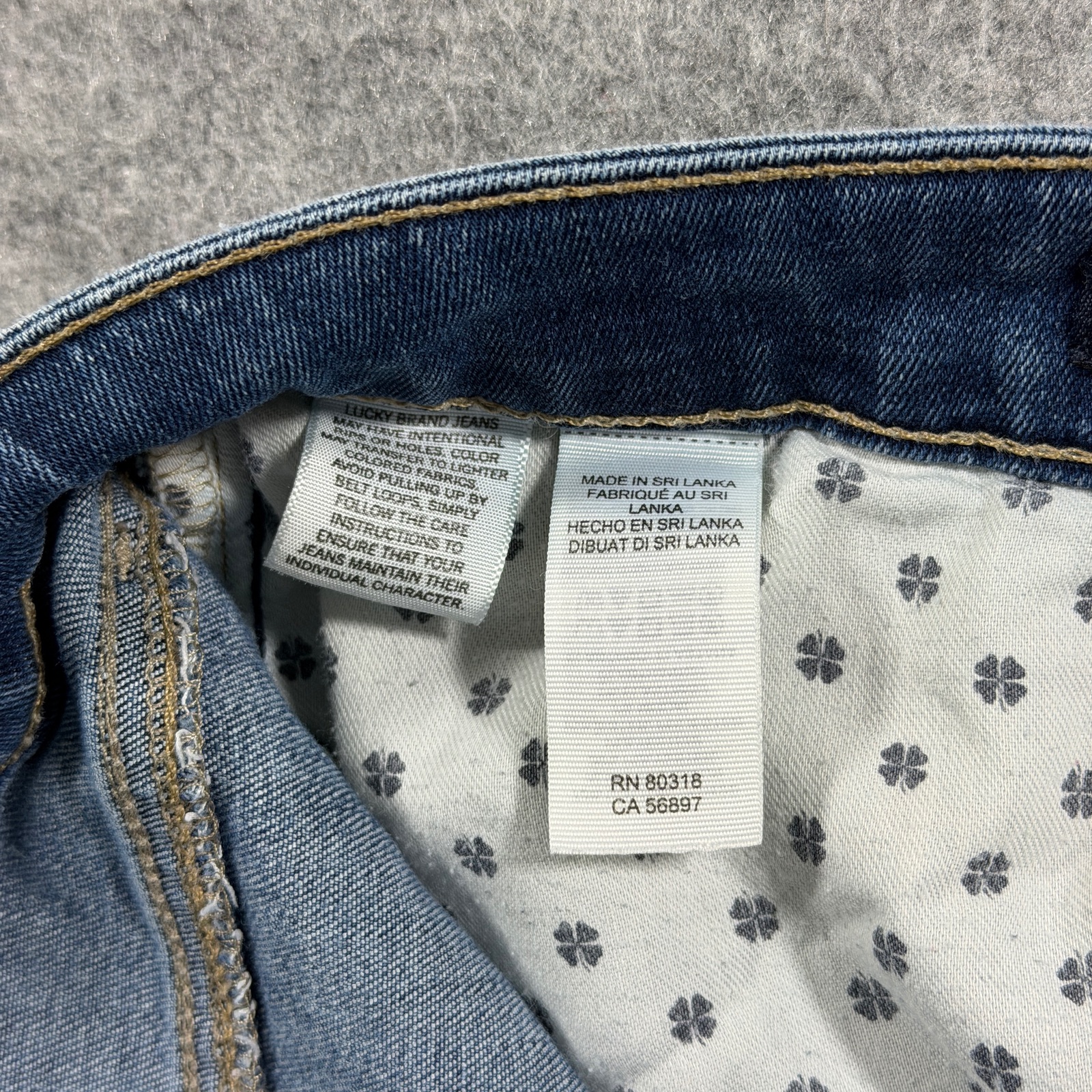 Vintage Lucky Brand Lolita Crop Jeans Womens 16/33 Blue Denim Distressed Knee thumbnail 13