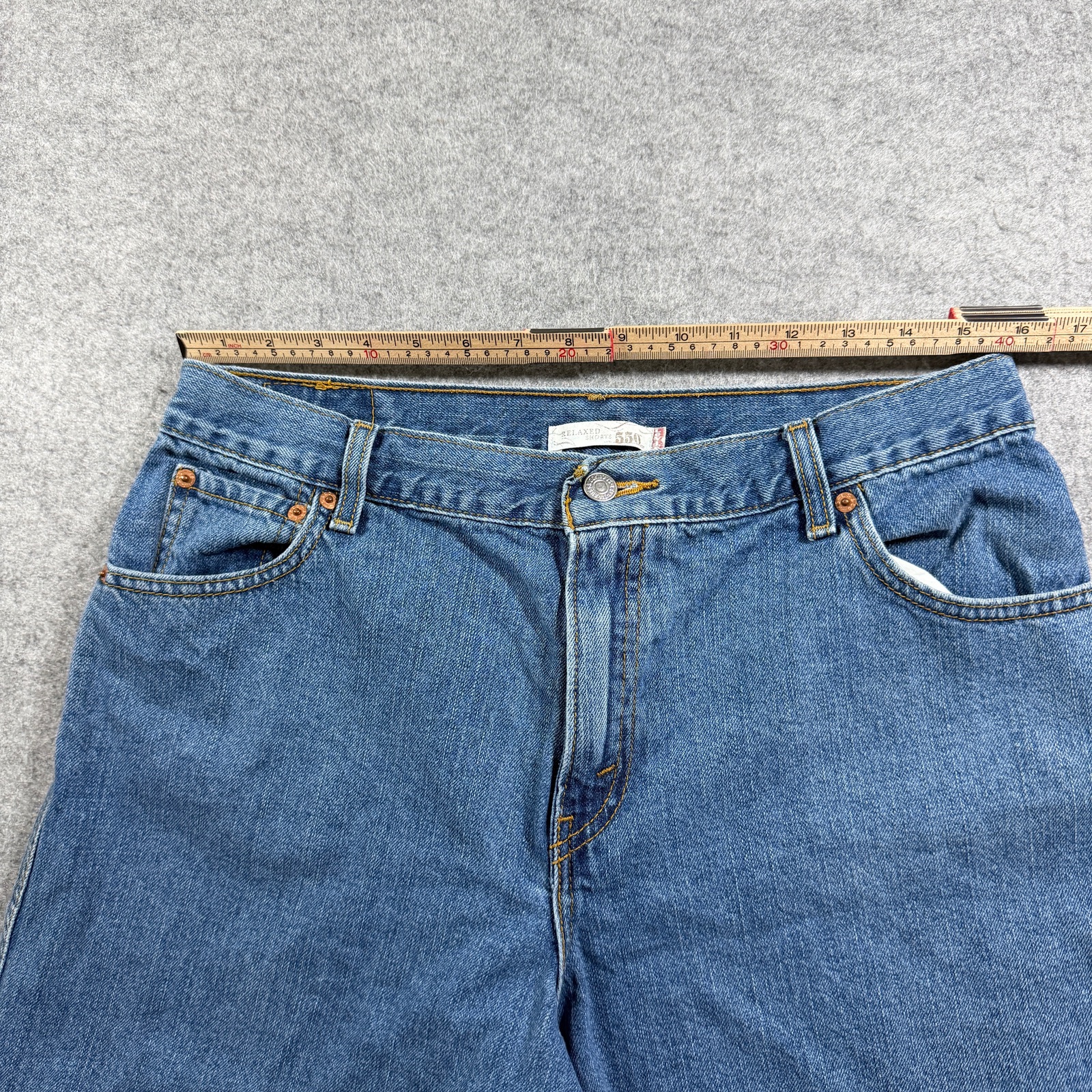 Levi's 550 Relaxed Denim Shorts Jorts Womens 12 Blue Five Pocket Red Tab Classic thumbnail 6