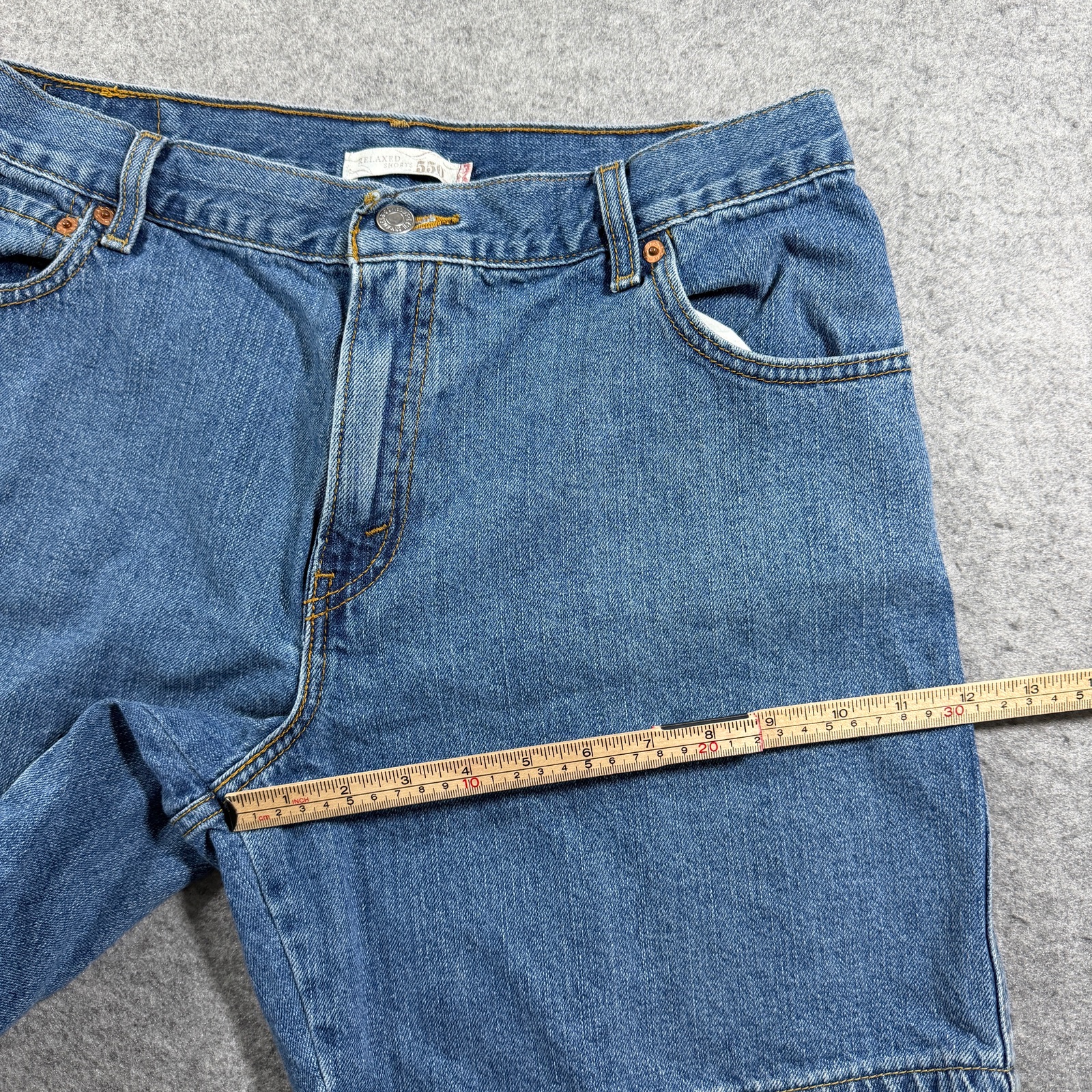 Levi's 550 Relaxed Denim Shorts Jorts Womens 12 Blue Five Pocket Red Tab Classic thumbnail 8
