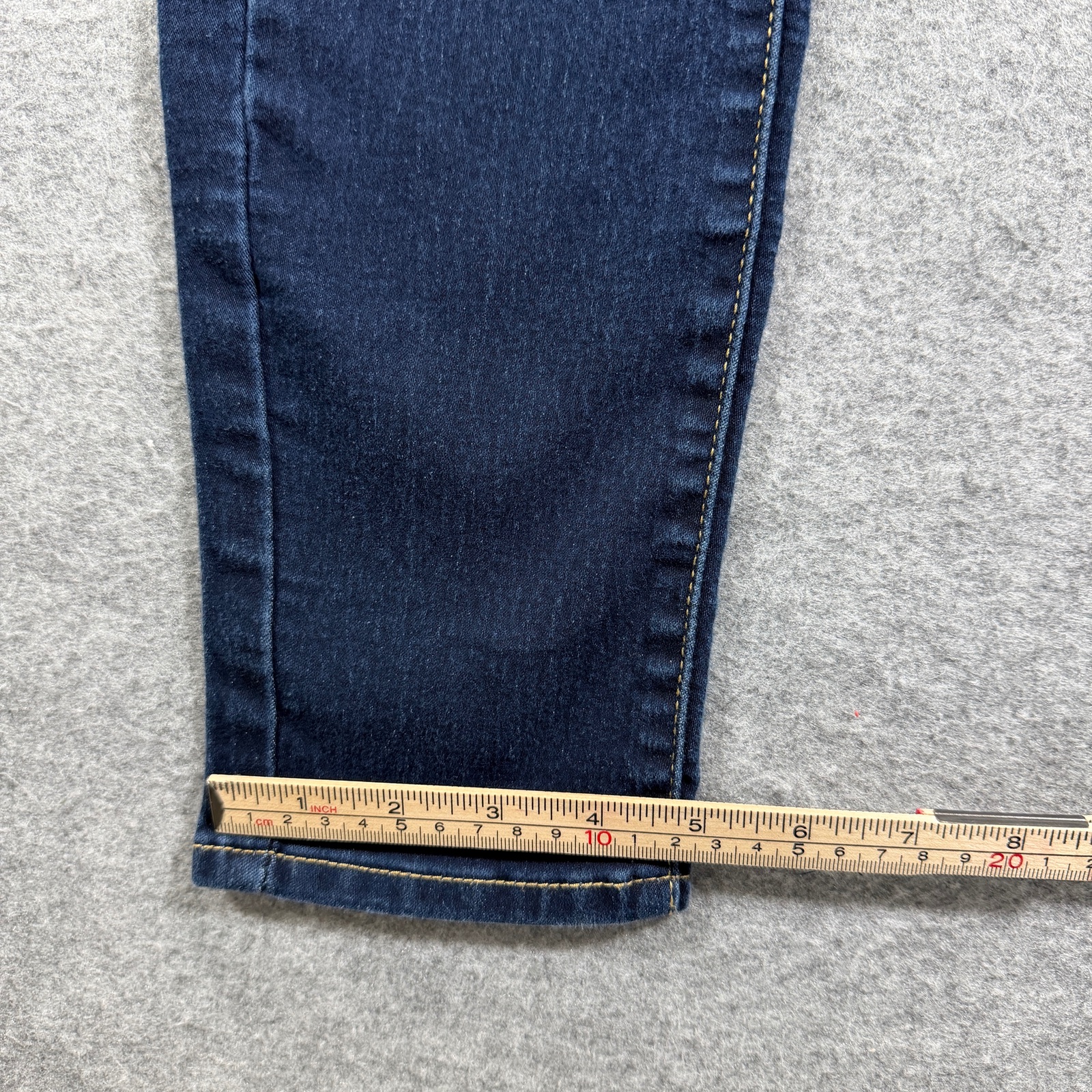 Levi's Pull-On Skinny Jeans Womens 28x28 Dark Blue Denim Stretch Elastic Waist thumbnail 9