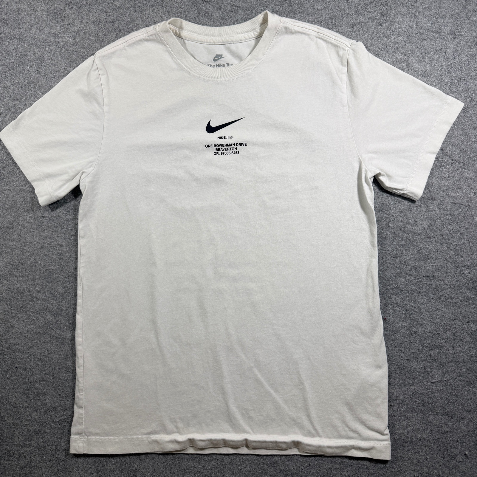 Nike Big Swoosh T Shirt Mens M White Beaverton Oregon Back Graphic Cotton Tee thumbnail 2