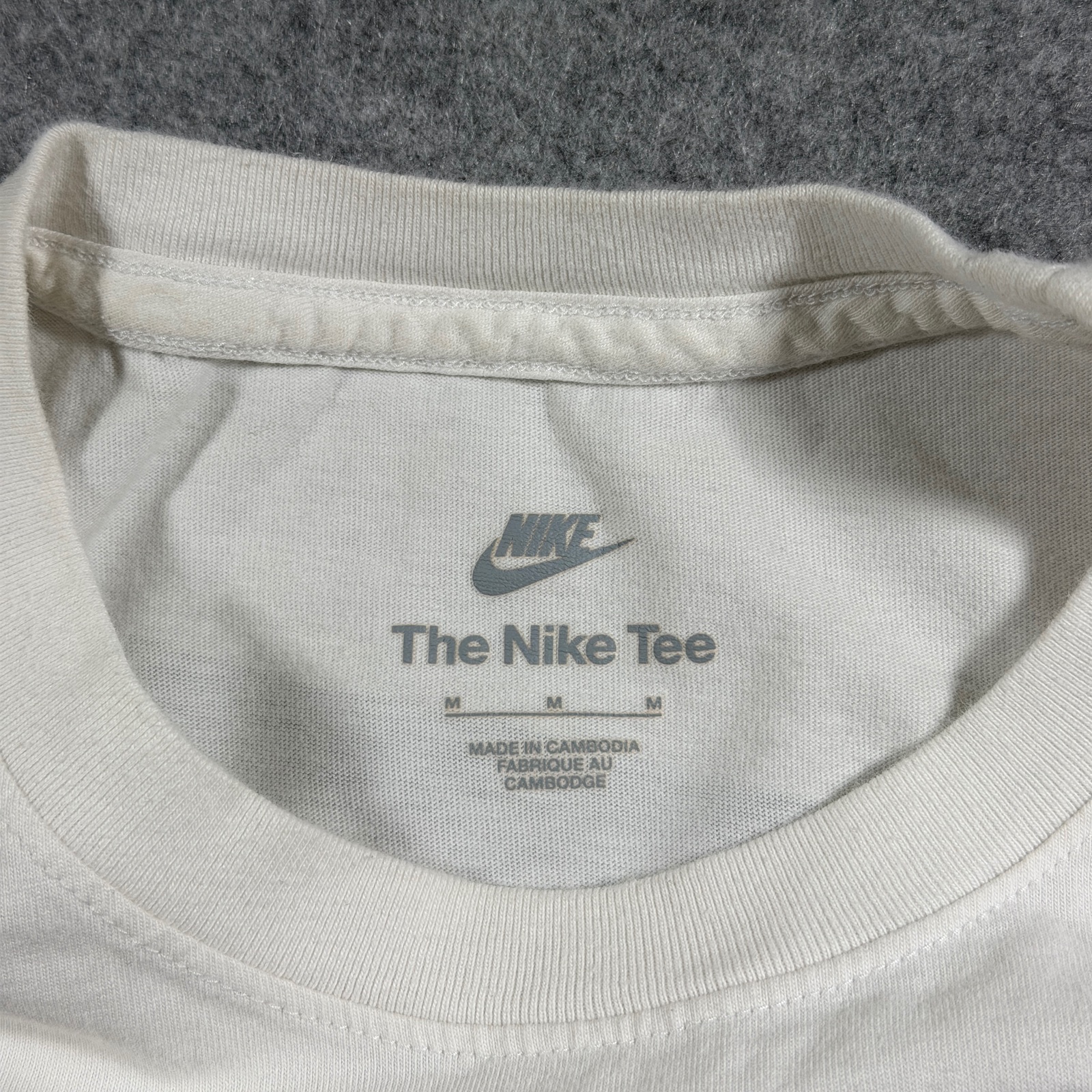 Nike Big Swoosh T Shirt Mens M White Beaverton Oregon Back Graphic Cotton Tee thumbnail 3