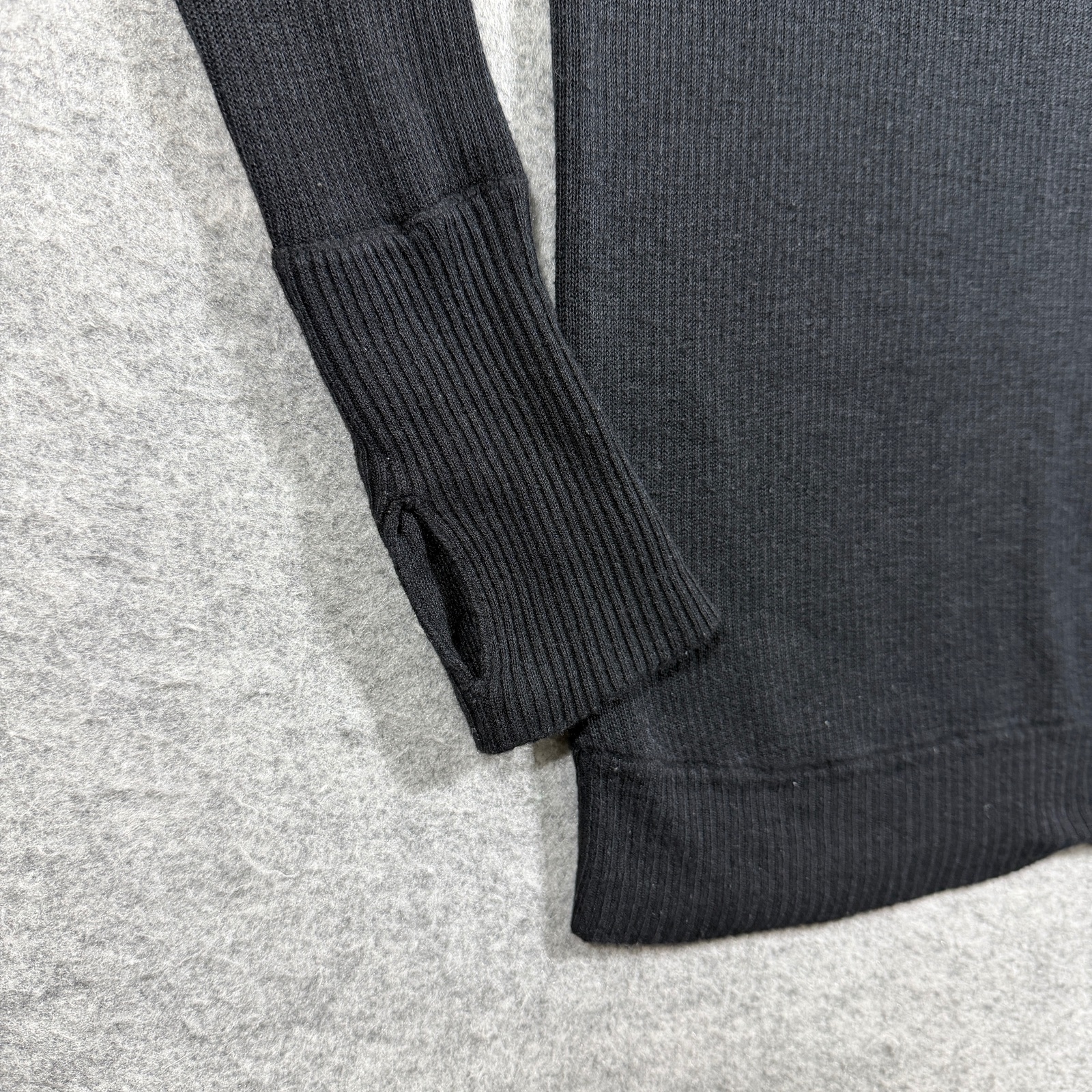 Lululemon Chai Time Pullover Womens 6 Black Reversible Bamboo Thumbholes Yoga thumbnail 3