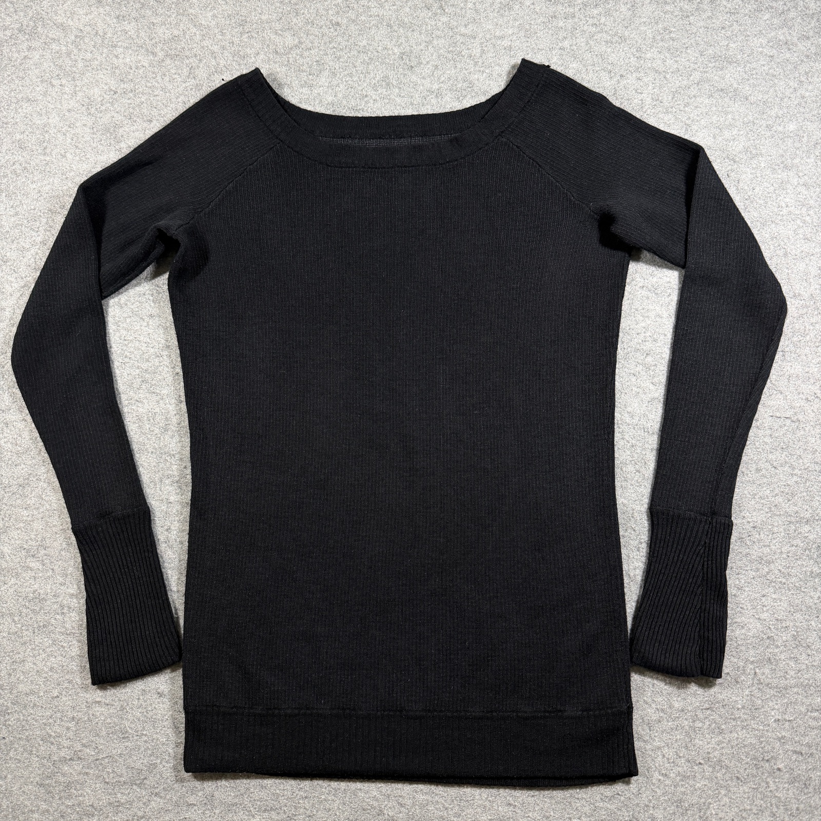 Lululemon Chai Time Pullover Womens 6 Black Reversible Bamboo Thumbholes Yoga thumbnail 9