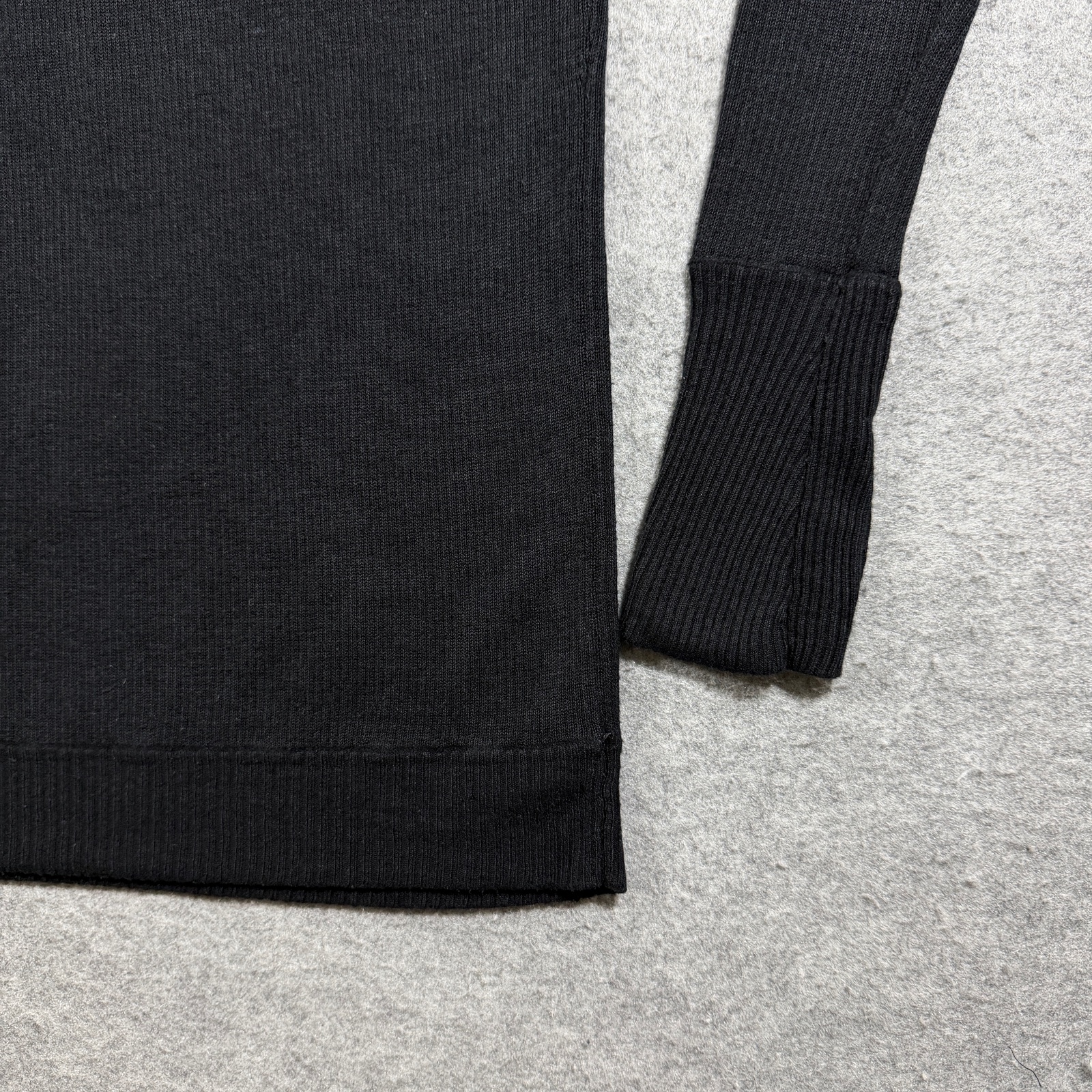 Lululemon Chai Time Pullover Womens 6 Black Reversible Bamboo Thumbholes Yoga thumbnail 10