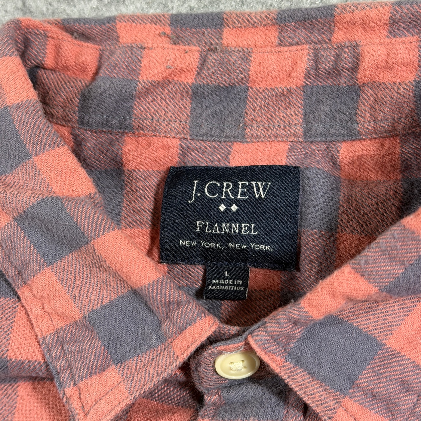 J.Crew Flannel Shirt Mens L Red Blue Buffalo Plaid Cotton Button Up Workwear thumbnail 3