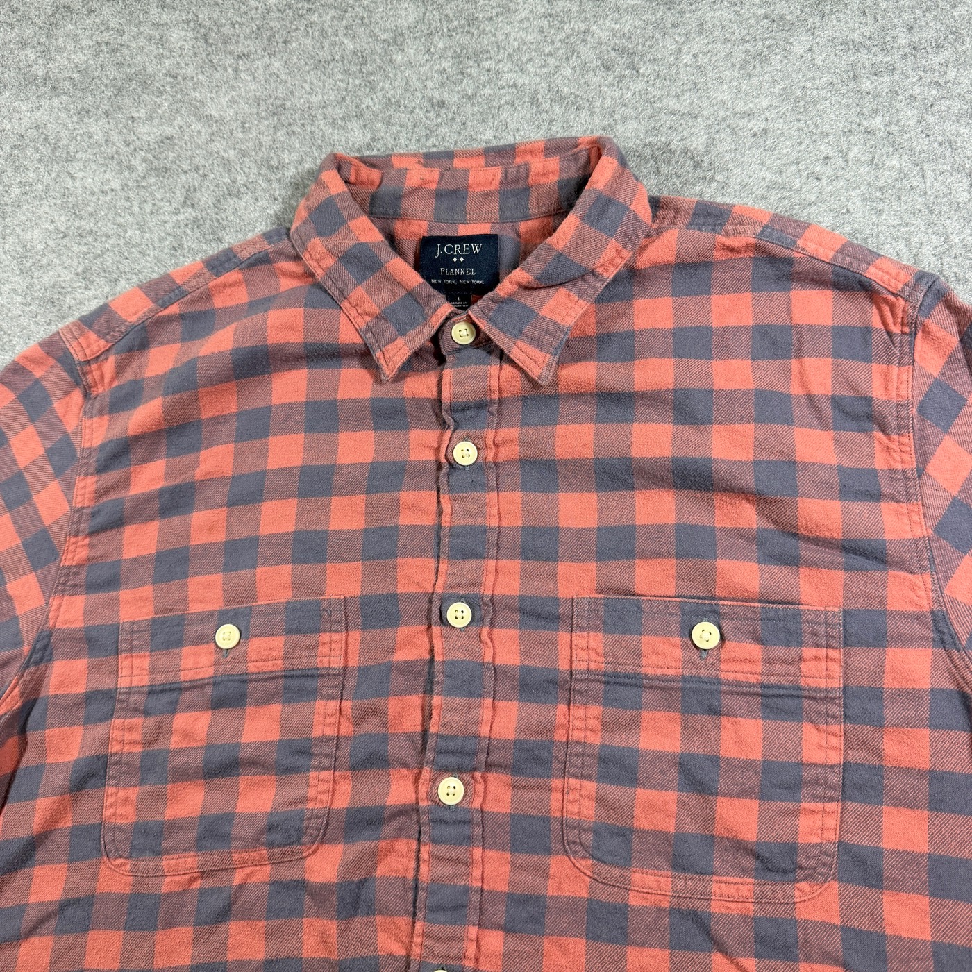 J.Crew Flannel Shirt Mens L Red Blue Buffalo Plaid Cotton Button Up Workwear thumbnail 4
