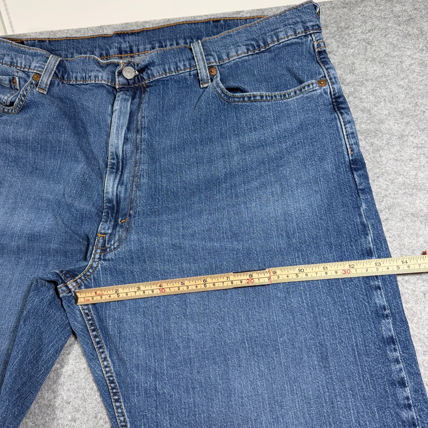 Levi's 505 Jeans Mens 44x28 Blue Medium Wash Denim Straight Leg Red Tab Cotton thumbnail 7
