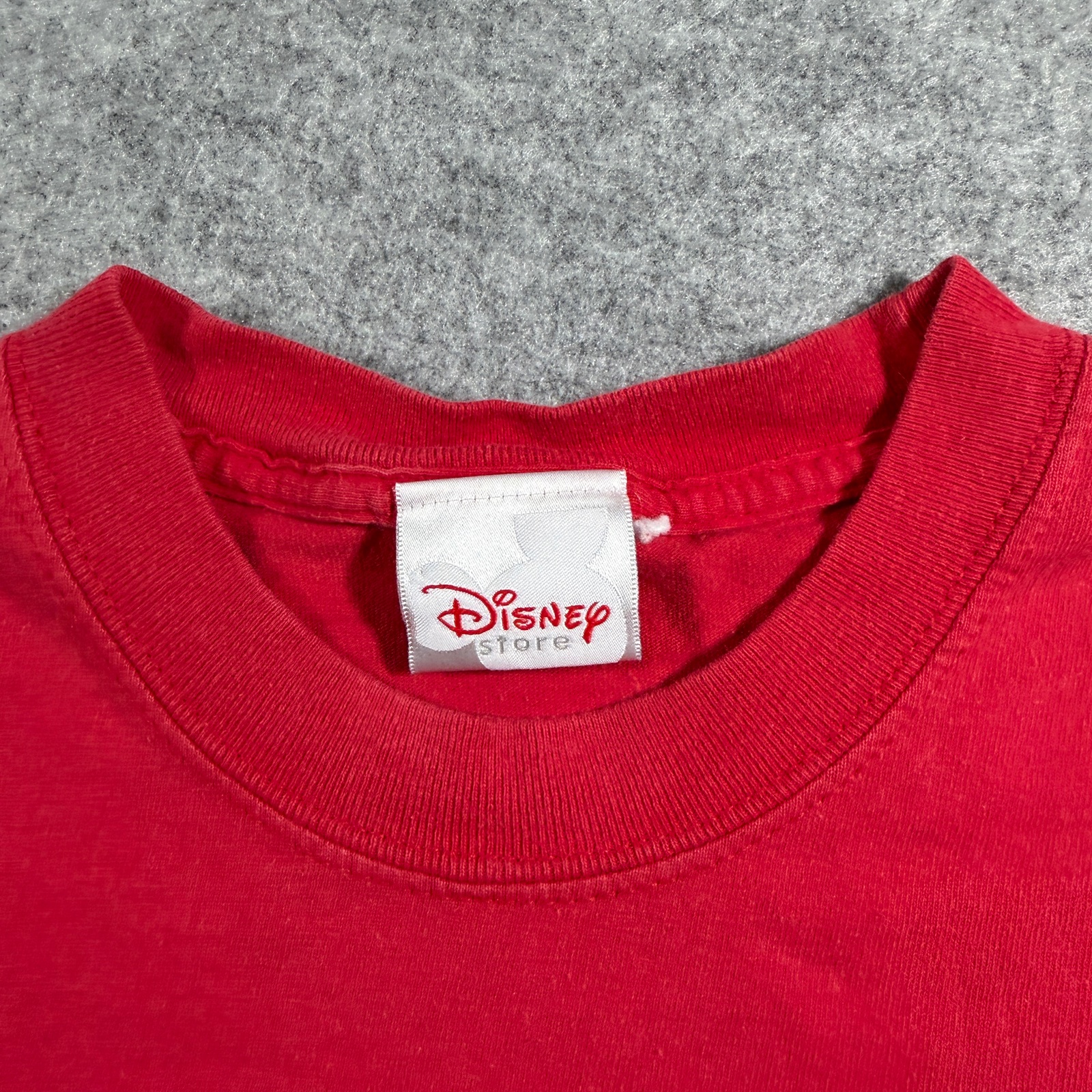 Disney Store T Shirt Womens M Red Winnie Pooh Wishes Holiday Graphic Cotton Tee thumbnail 4