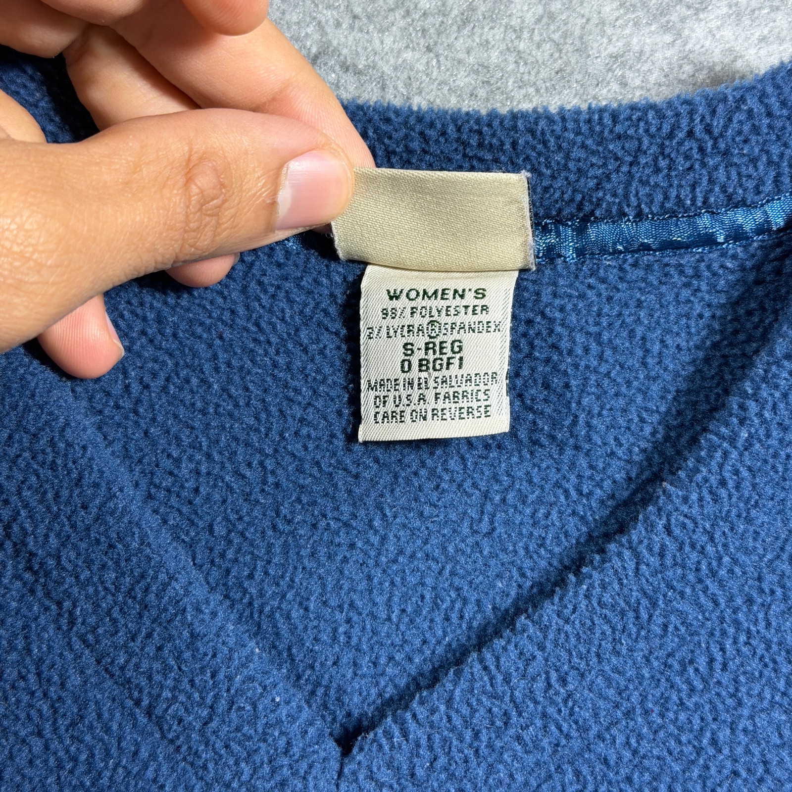 L.L.Bean Fuzzy Fleece Pullover Womens S Blue V-Neck Lightweight Casual Layering thumbnail 4