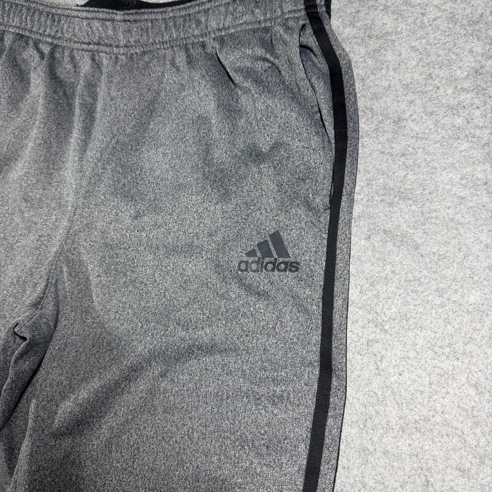 Adidas Joggers Mens L Heather Gray Black 3 Stripe Tapered Lounge Athletic thumbnail 12