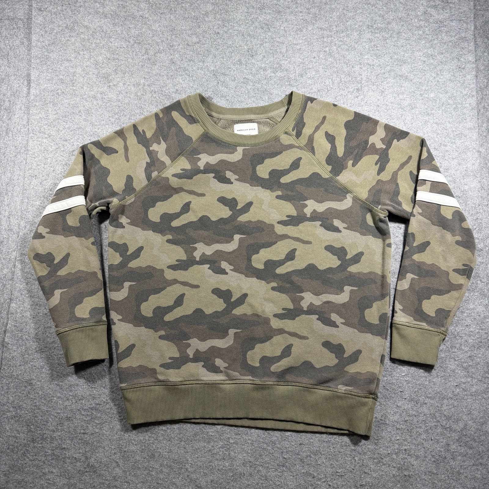American Eagle Crewneck Sweatshirt Womens M Camo Stripe Sleeve Jegging Fit 