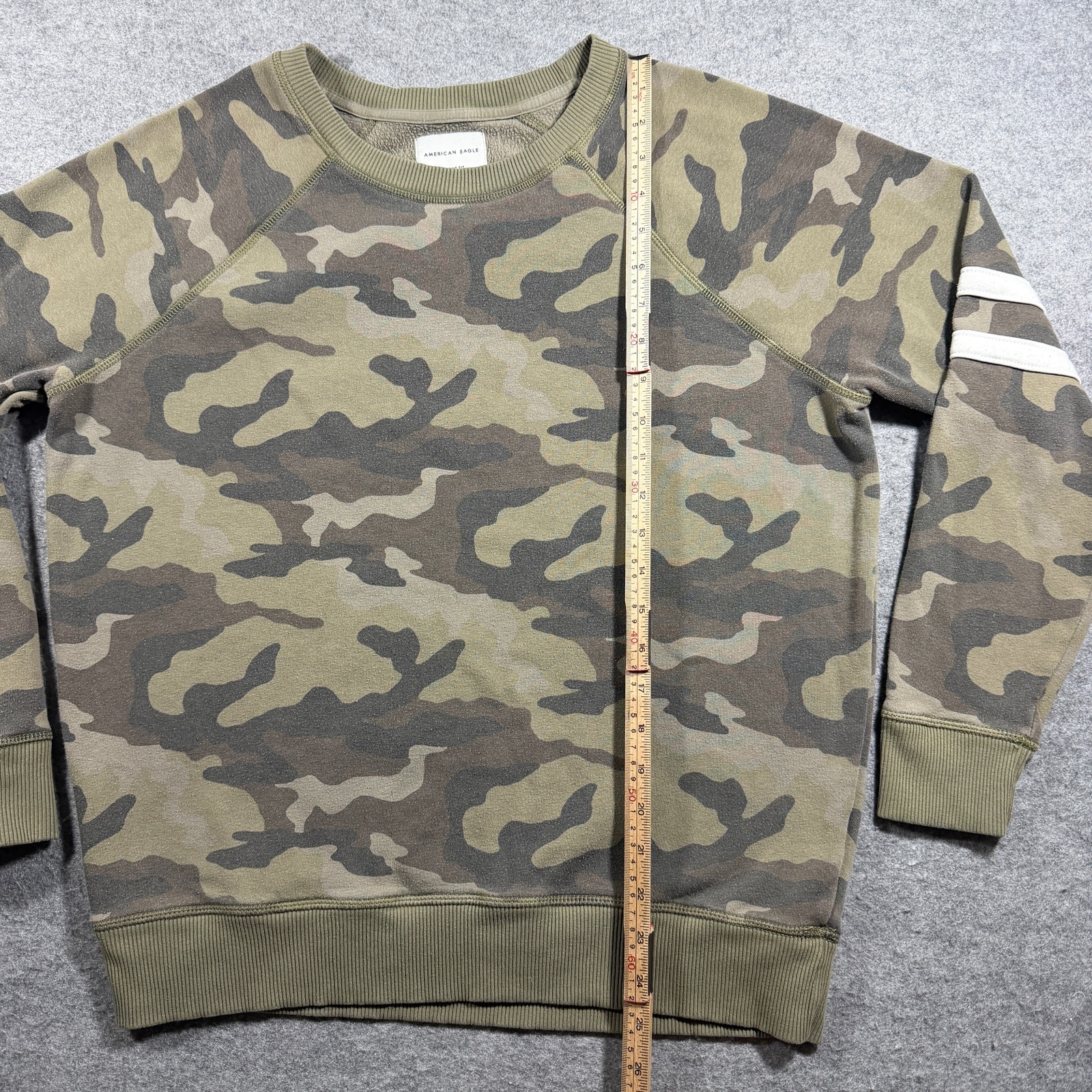 American Eagle Crewneck Sweatshirt Womens M Camo Stripe Sleeve Jegging Fit  thumbnail 5