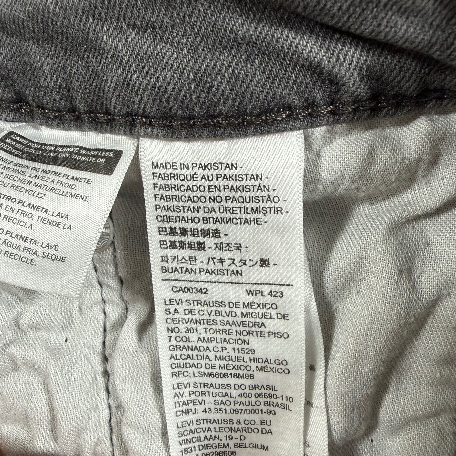 Levi's 502 Taper Jeans Mens 31x30 Dark Gray Stretch Denim Leather Patch Casual thumbnail 12