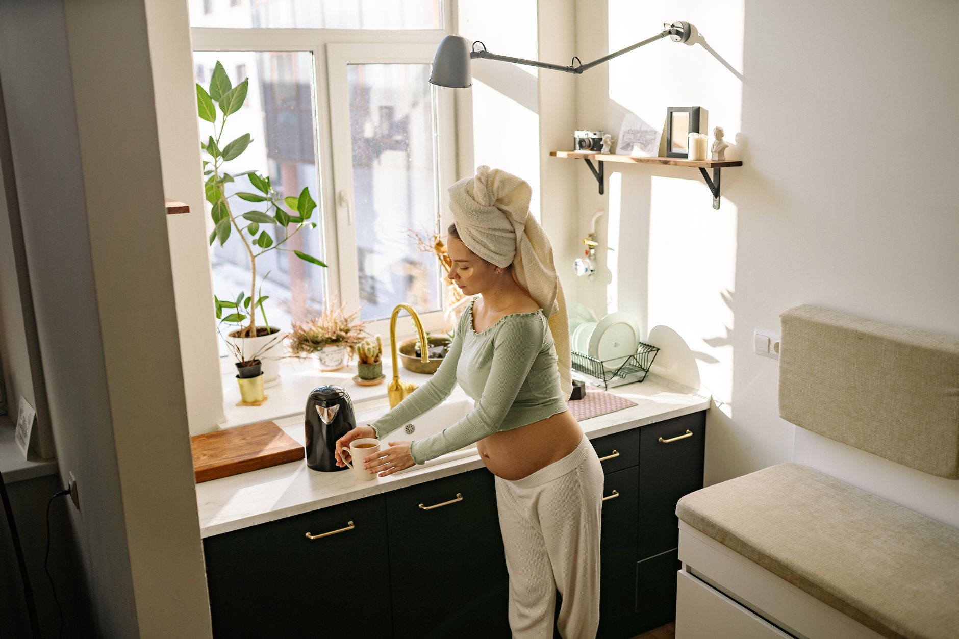 14 Weeks Pregnant Belly Size: What to Expect & Is Yours Normal?