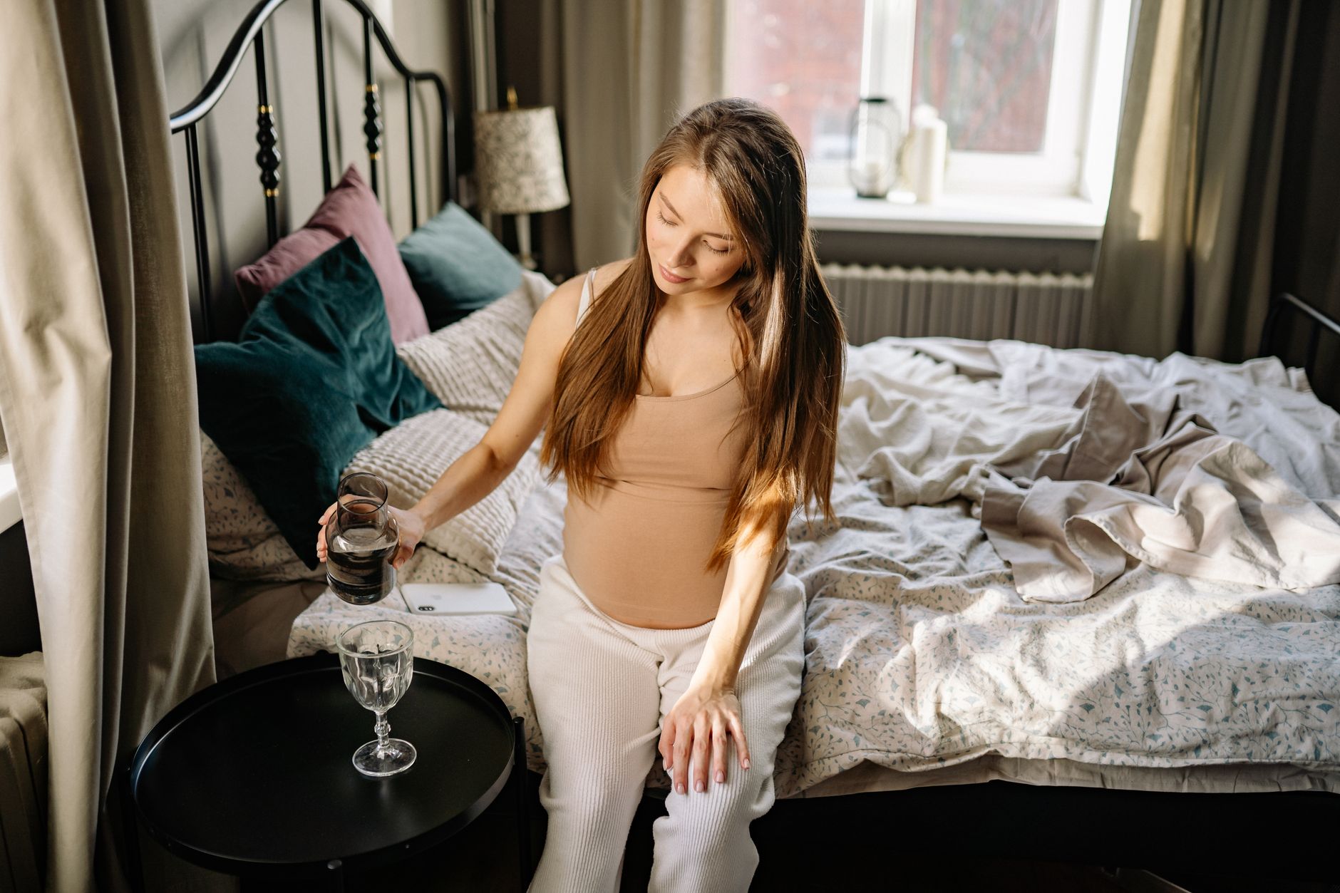 8 weeks pregnant symptoms and changes