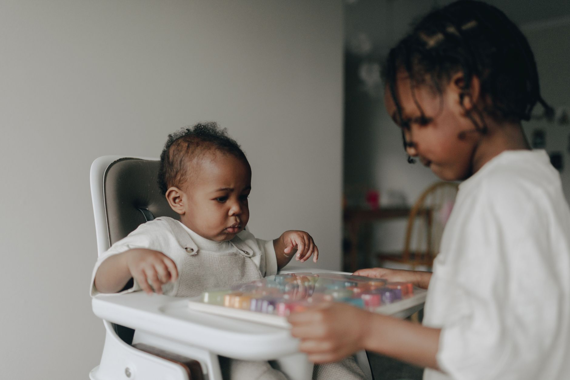 Age Gap 5 Years or More Siblings: What Modern Moms Need to Know