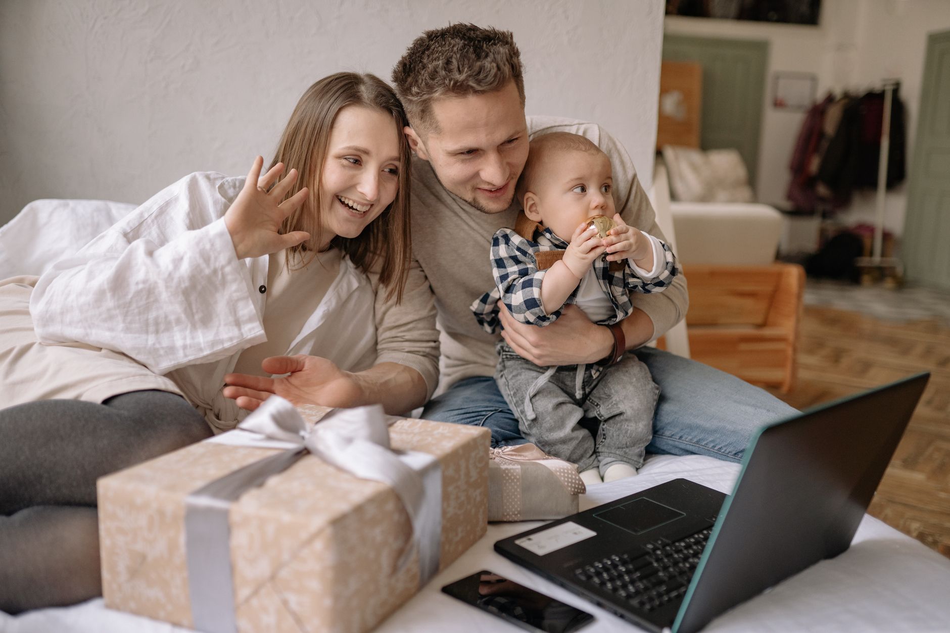 Virtual baby shower with remote participants