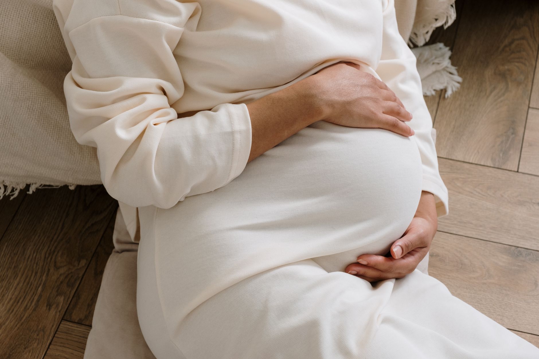 Best Sleeping Position in Your Second Trimester: 2026 Guide