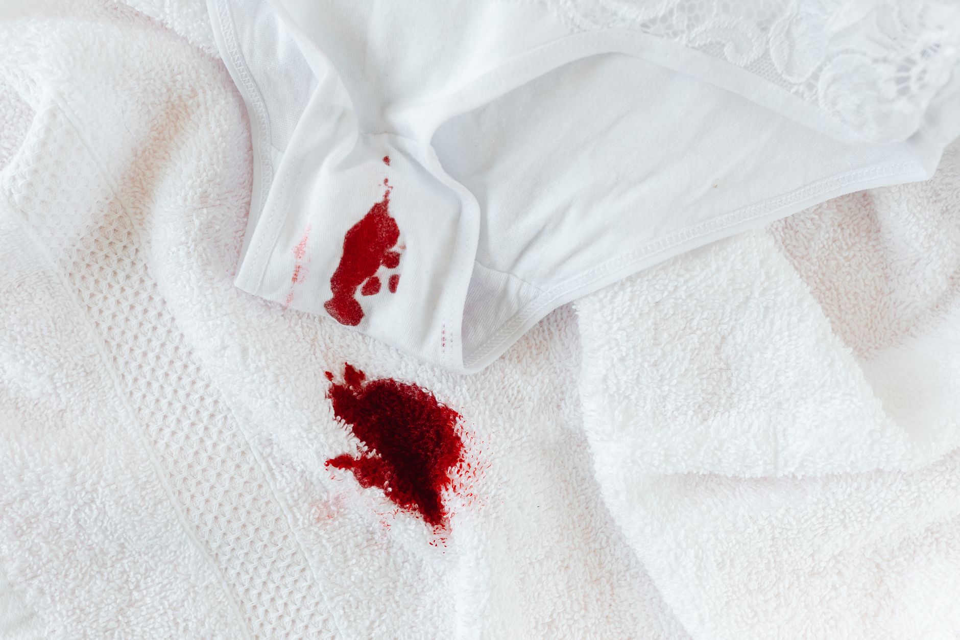 Brown discharge at 6 weeks pregnant: causes and when to worry