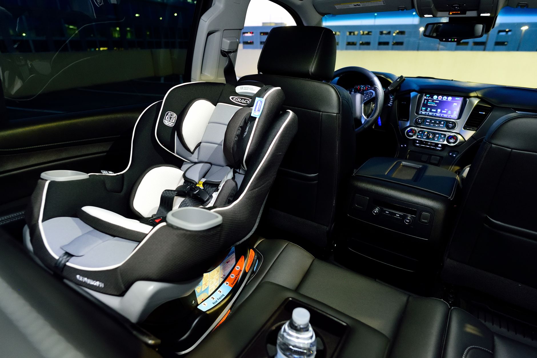 Rear‑facing toddler car seat with LATCH