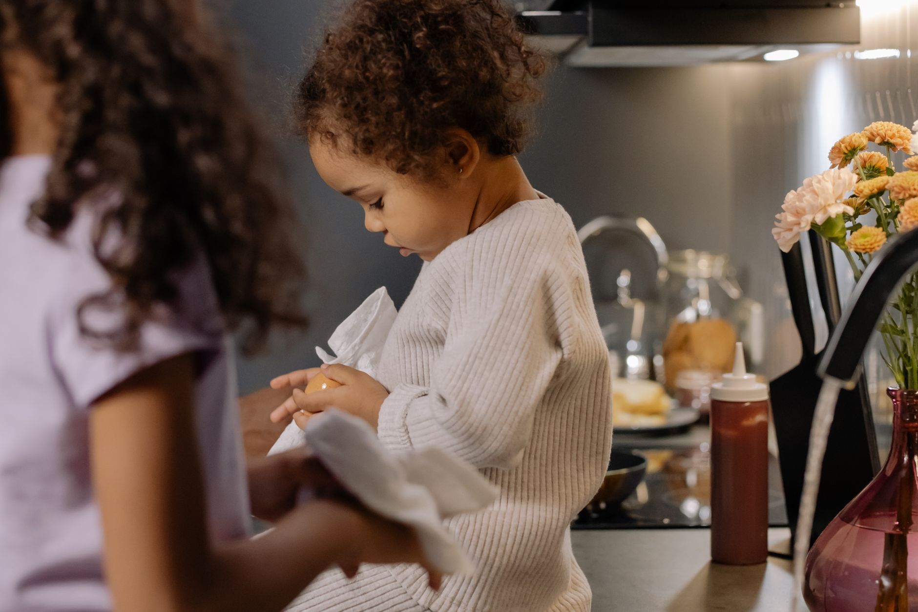 A Realistic Cleaning Schedule for Working Moms That Actually