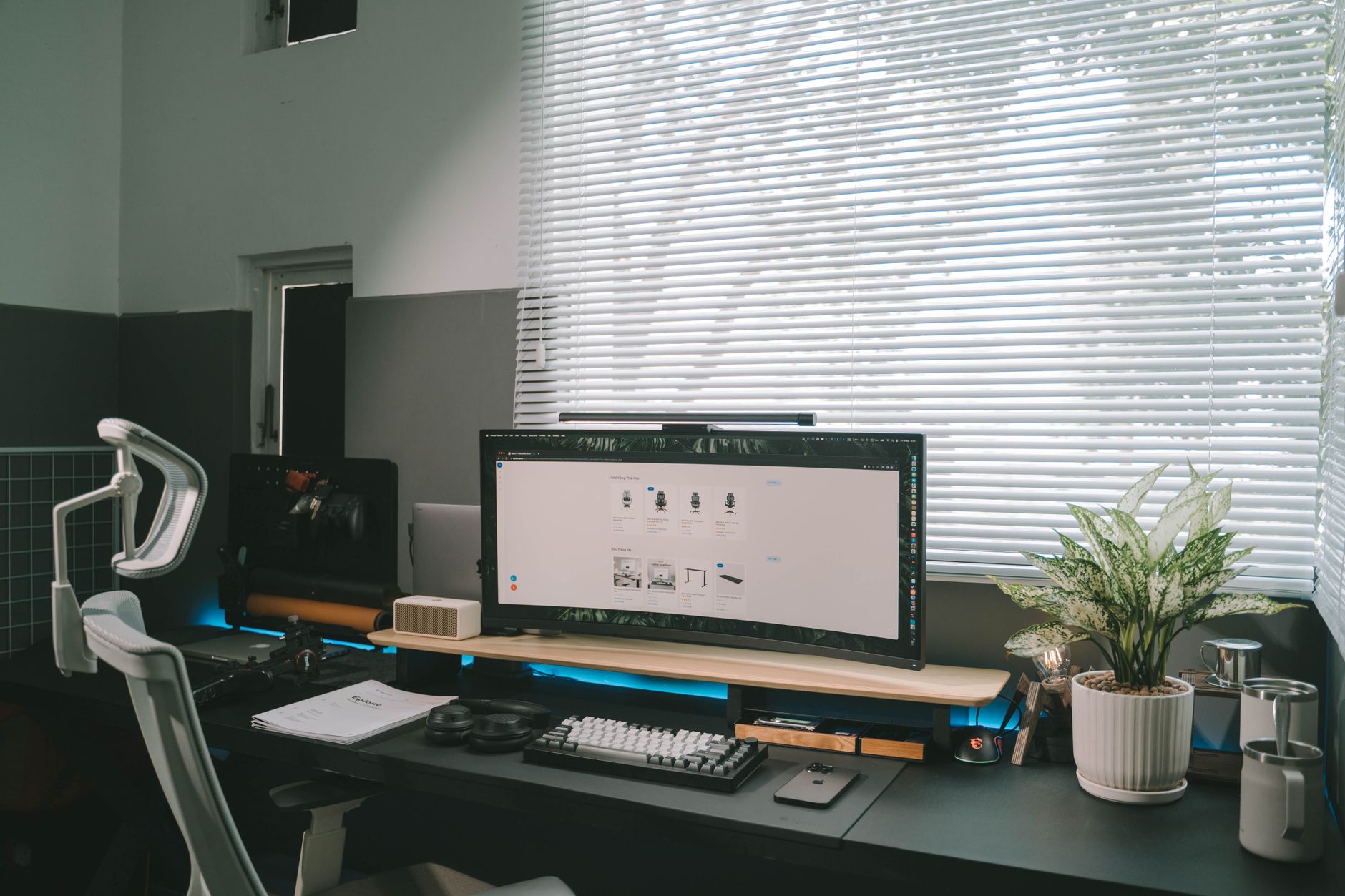 Desk Job Pregnancy Tips: Essential Guide for 2026