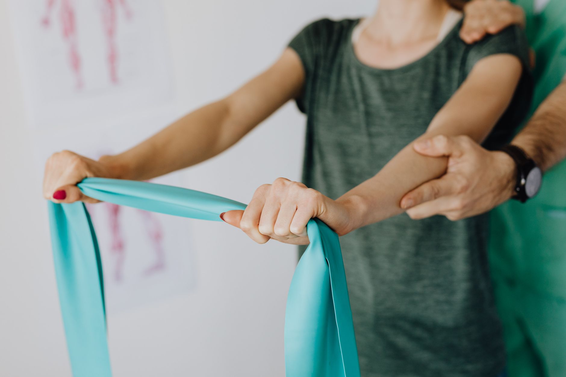 Belly binder and resistance bands for postpartum core work