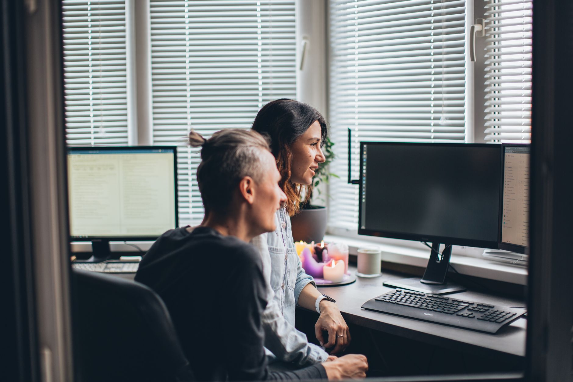 DINK couple adjusting work-life balance