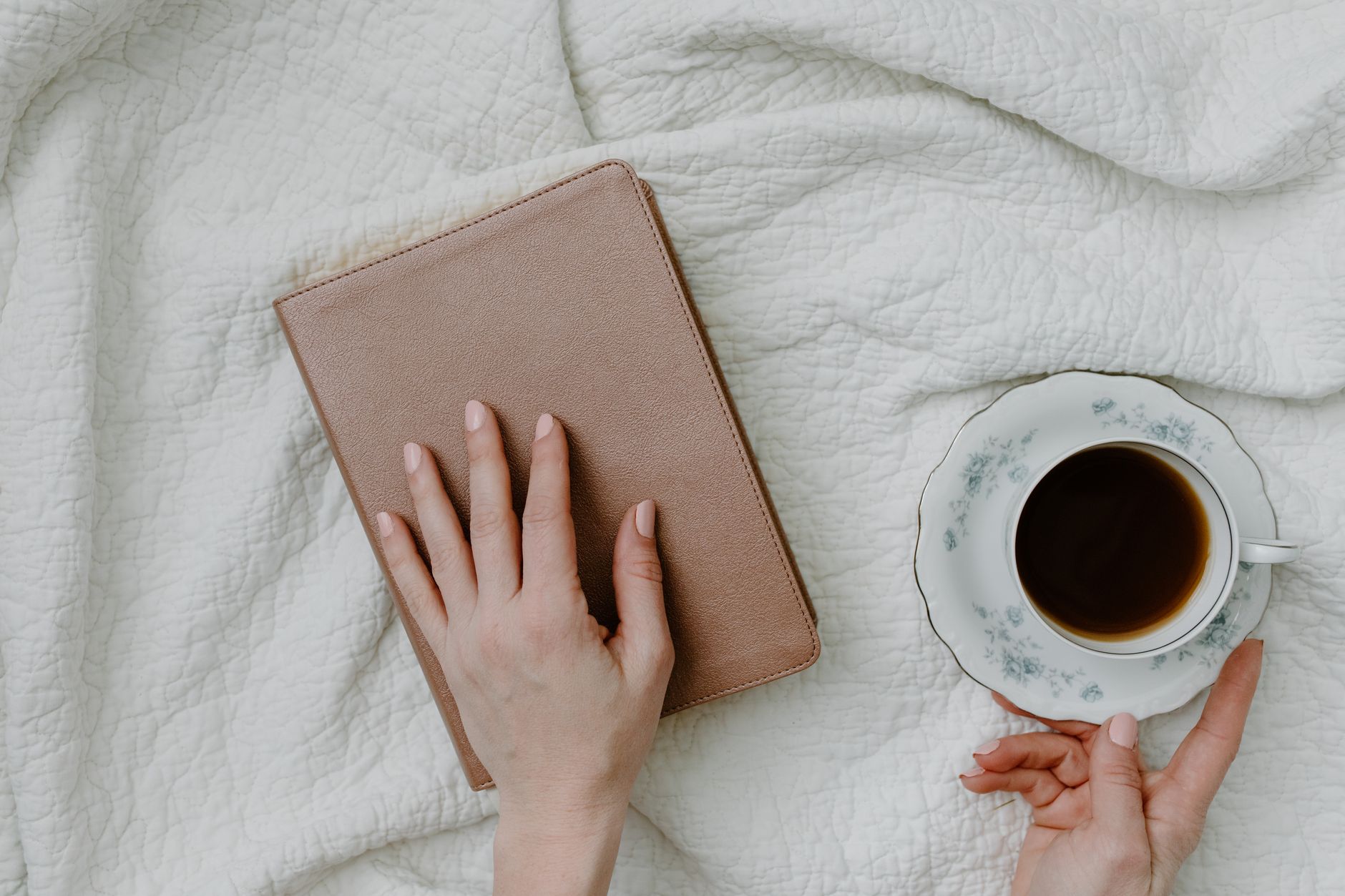 Evening Reset for Moms: Simple Steps to Reclaim Your Night