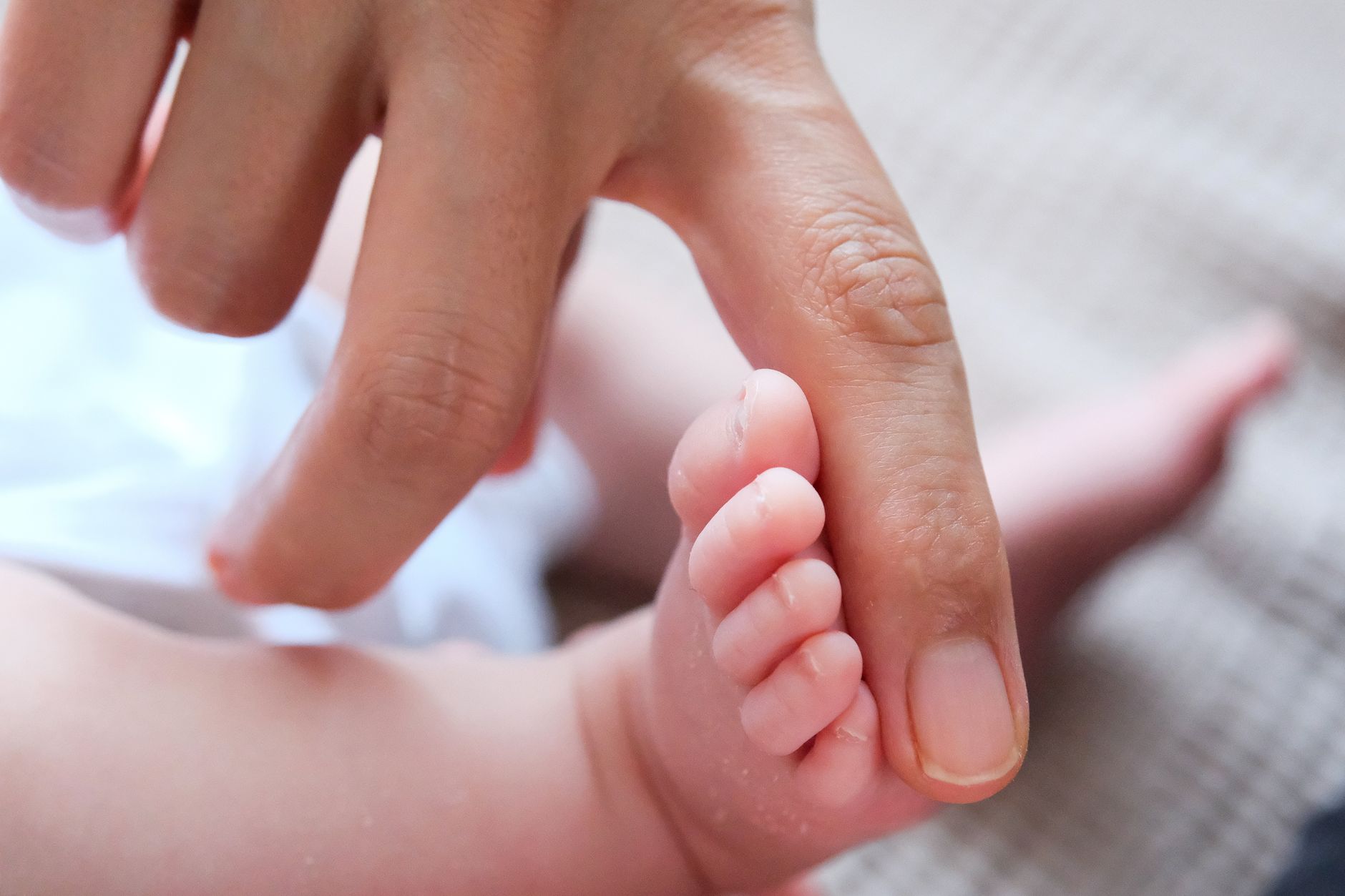 first born syndrome real: why older siblings feel left out (and