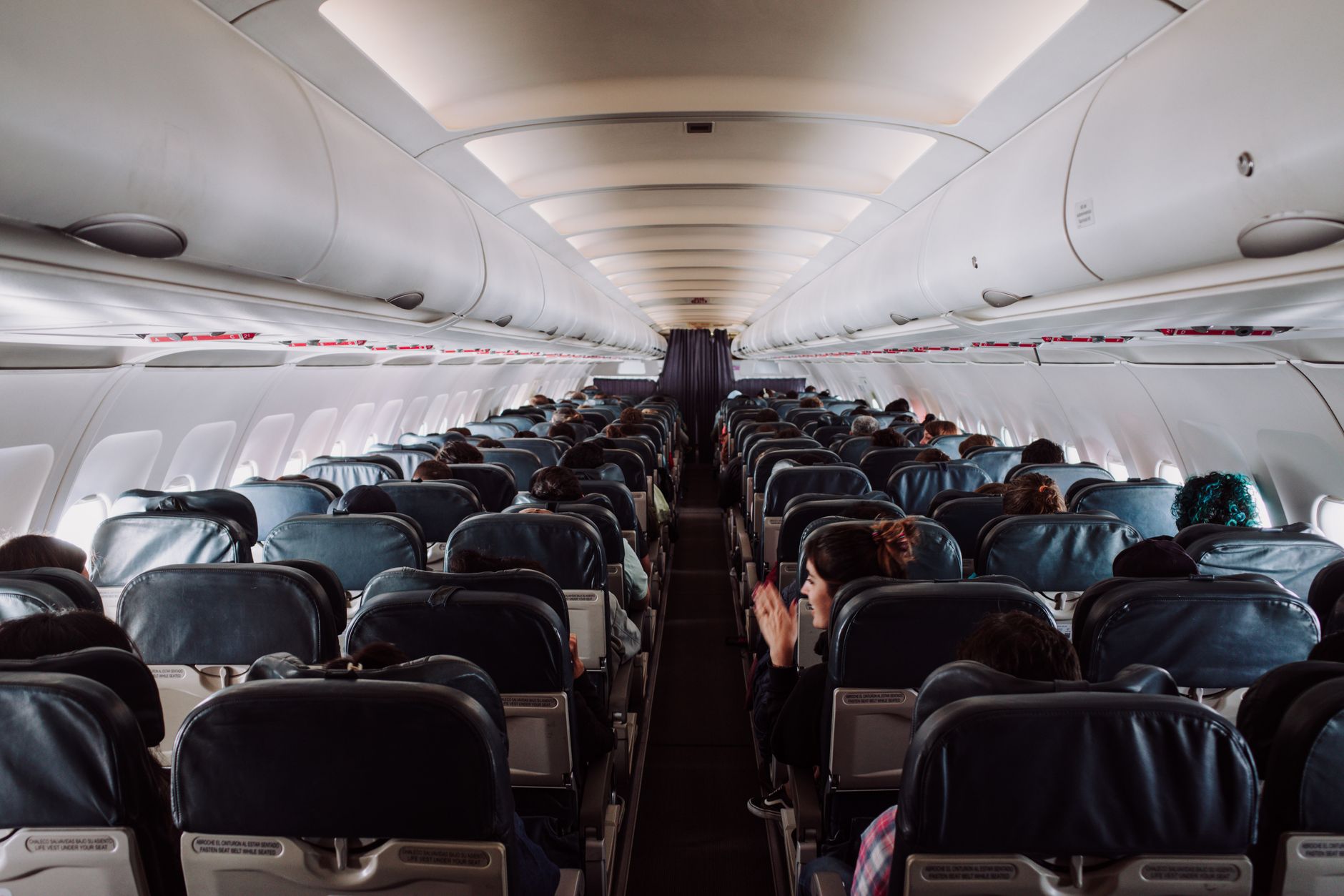 Comfortable airline seat for pregnant traveler