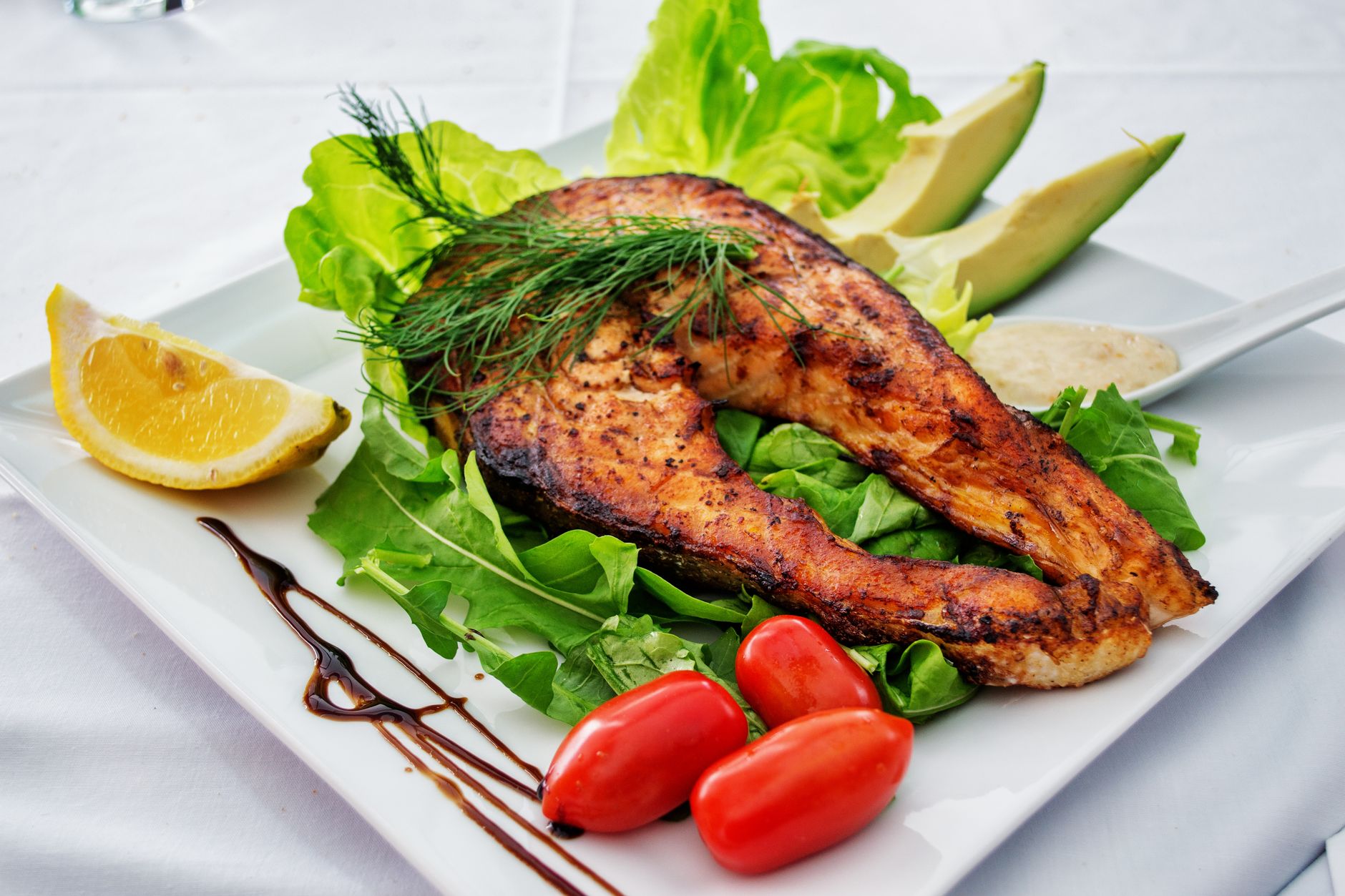 Balanced meal for pregnant woman
