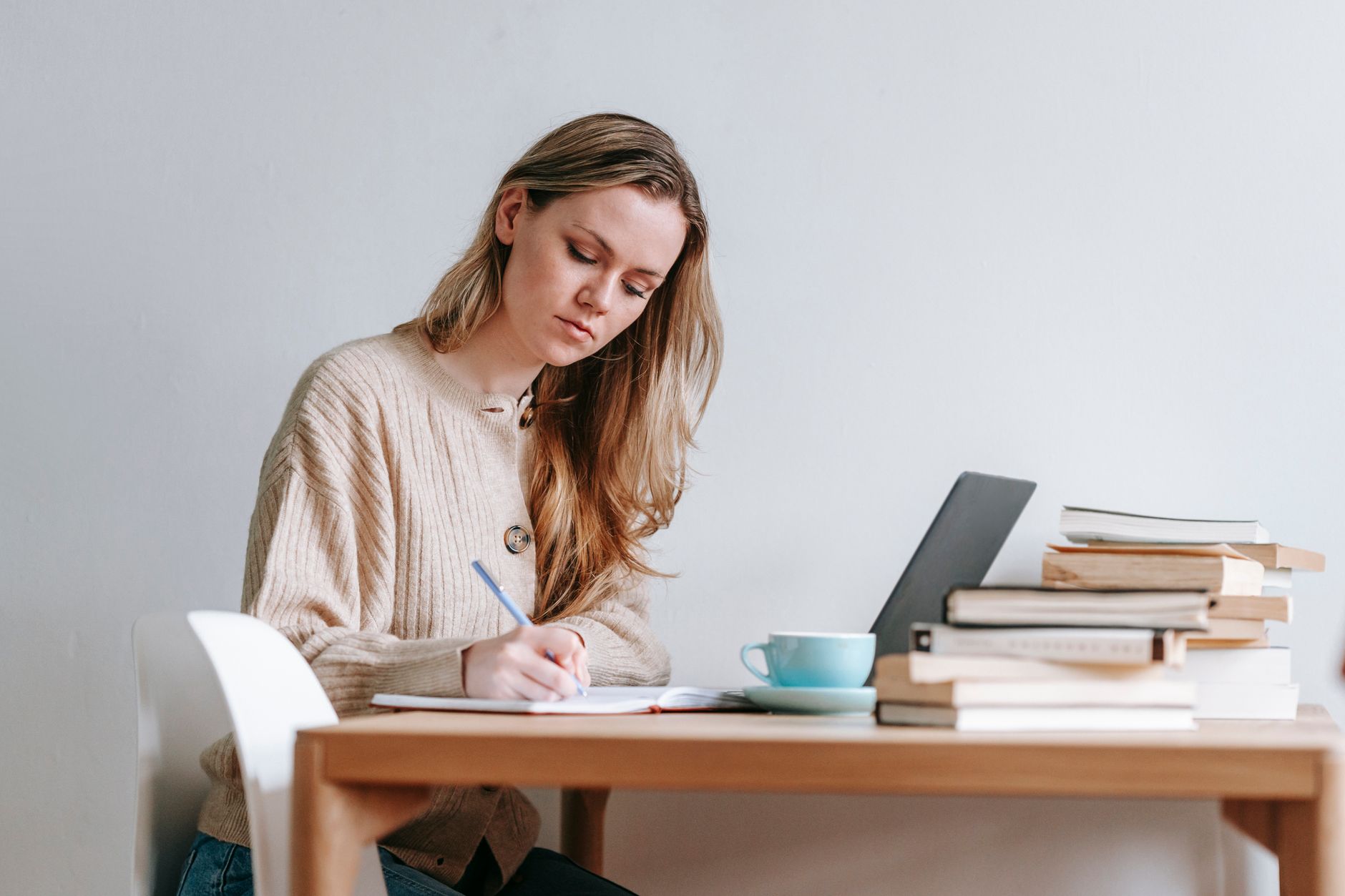 Mom's Guide: Interviewing After a Career Break with Confidence