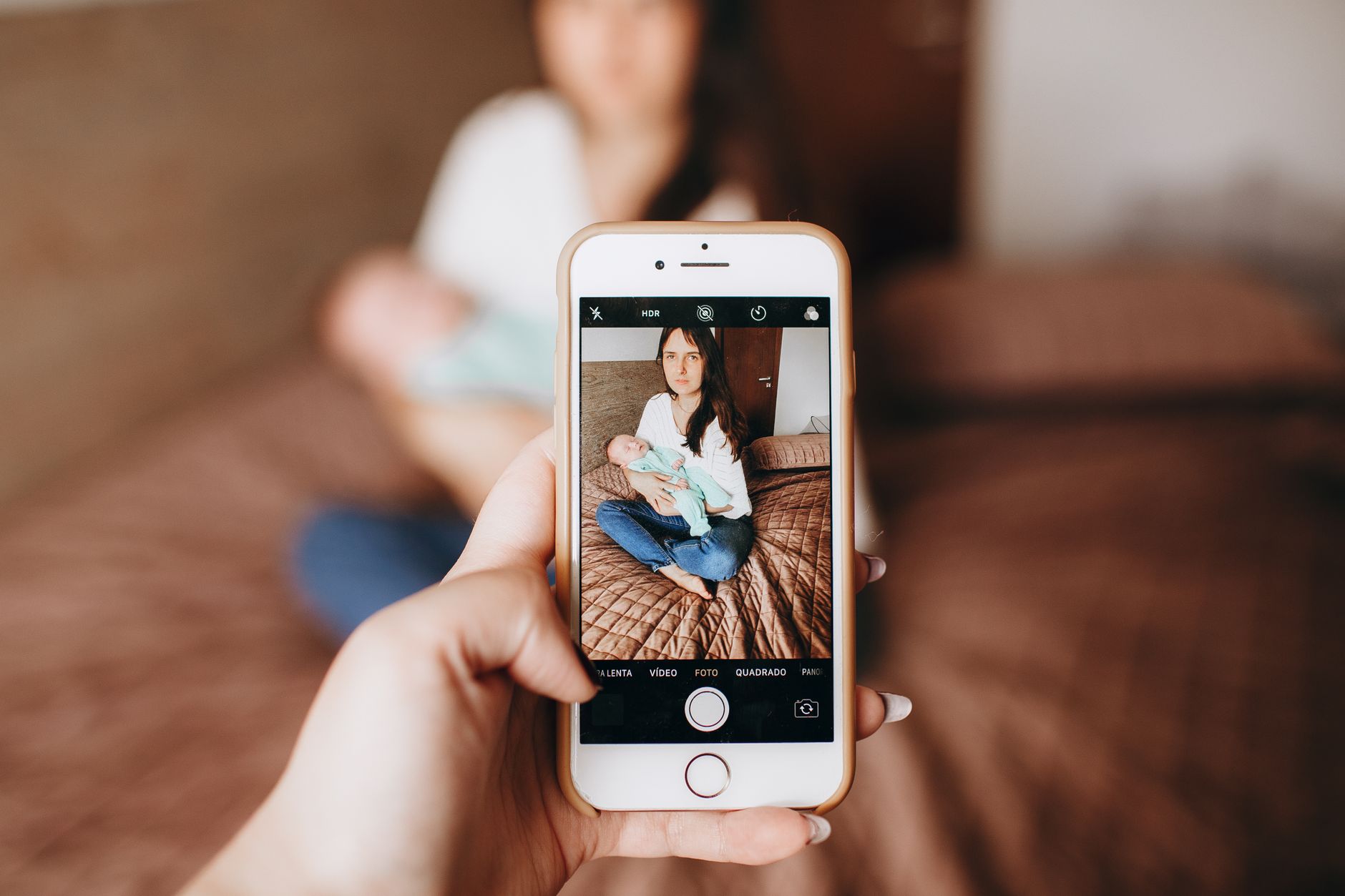 Digital feeding tracker for newborns