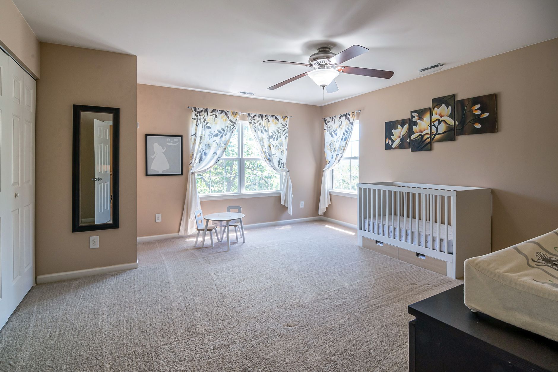 Nursery Essentials Checklist: Must-Have Items for Your Baby’s Room