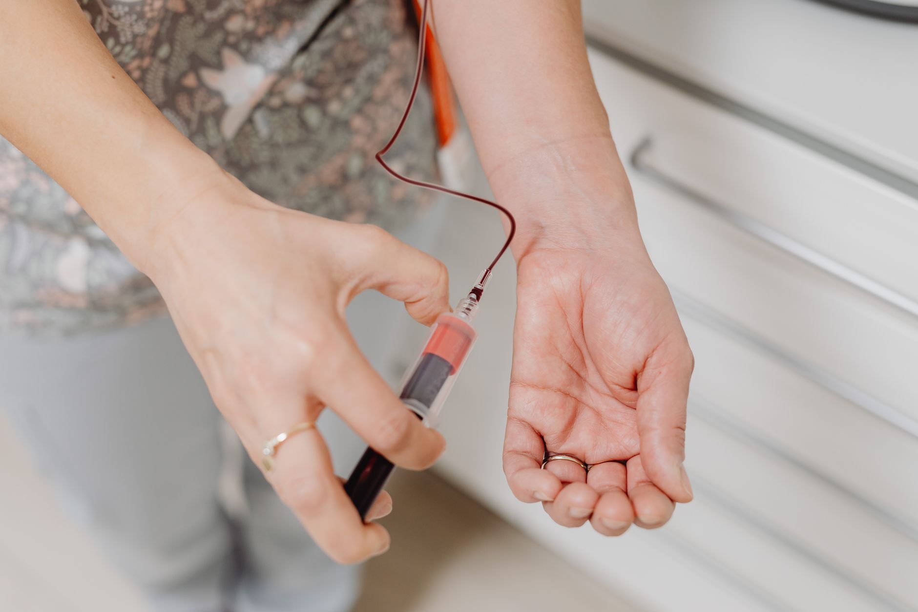 Recognizing Postpartum Hemorrhage: QBL vs Visual Estimation