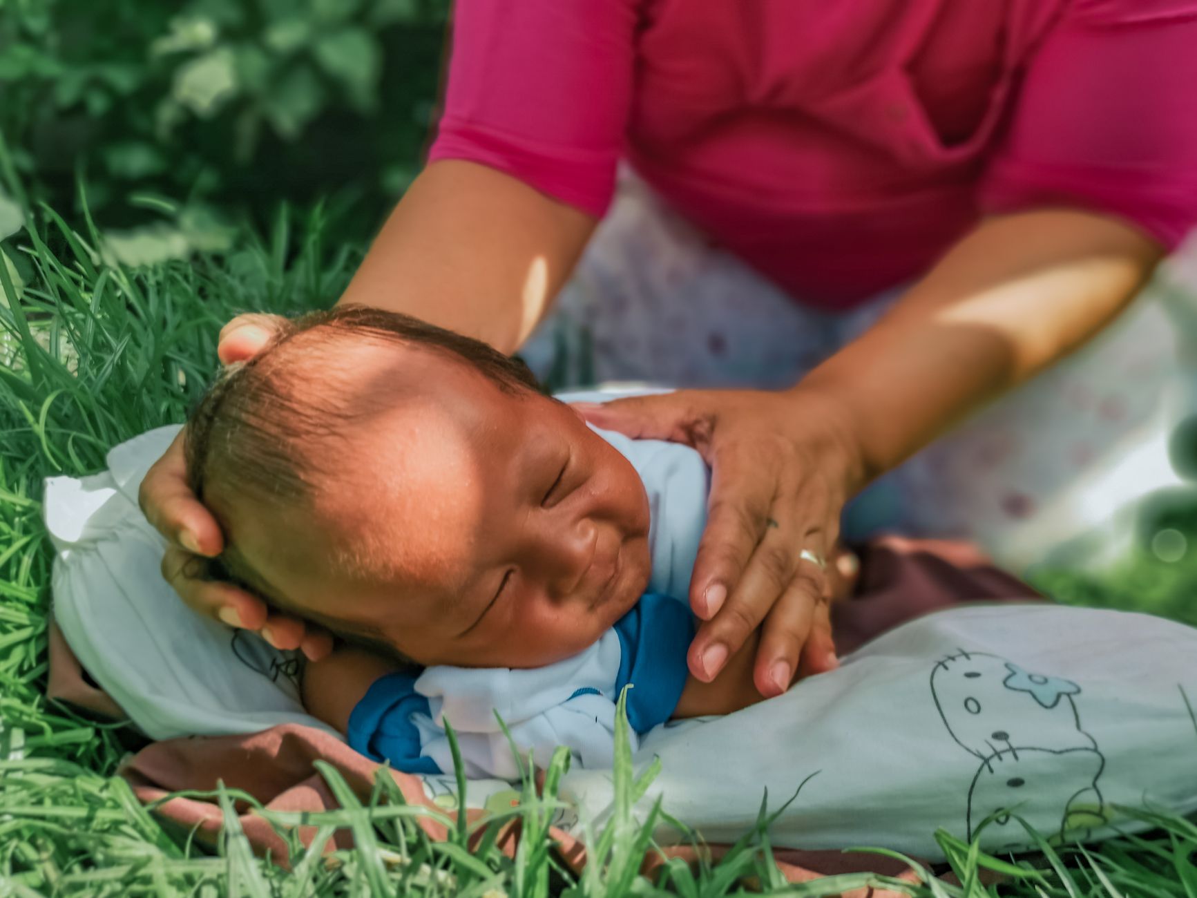 Breastfeeding infant after vaccination