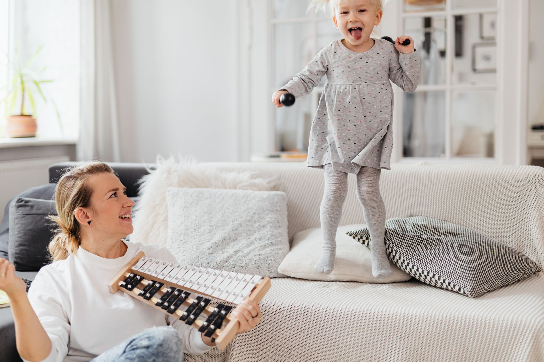 Toy encouraging clapping