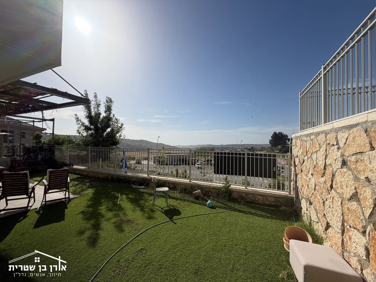 Semi-detached house in Givot Eden