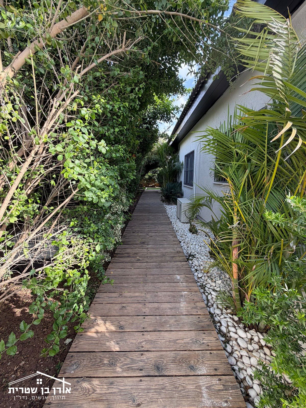 Private house / villa in Luzit