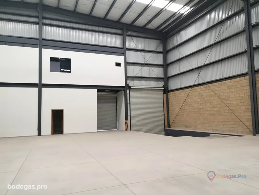 Bodega en Renta 1,015m2 - Parque Industrial TOLUQUILLA II, Jalisco