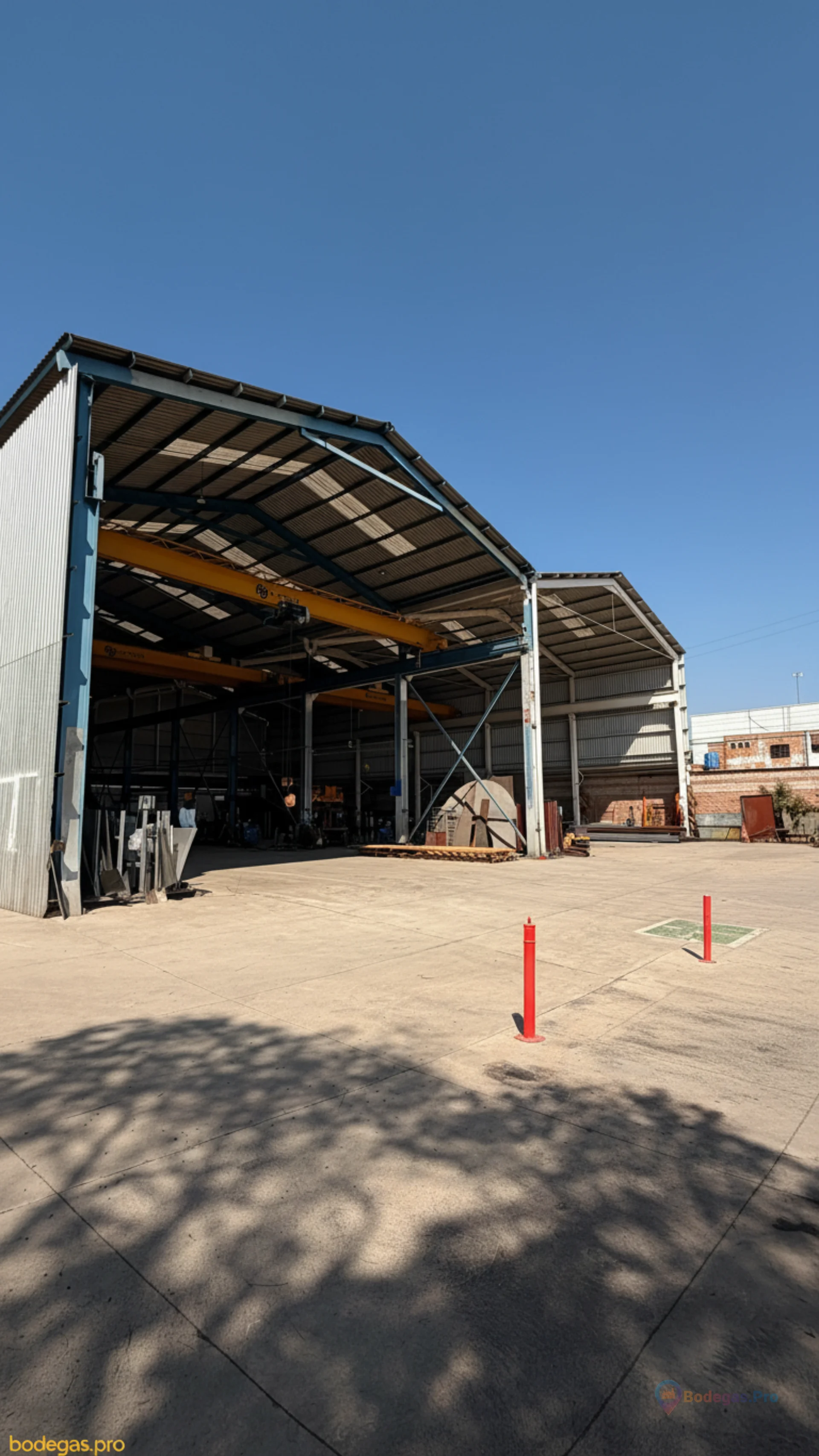 Nave Industrial en Renta o Venta con Grúas y Paneles Solares 1,500m2 - Tlaquepaque