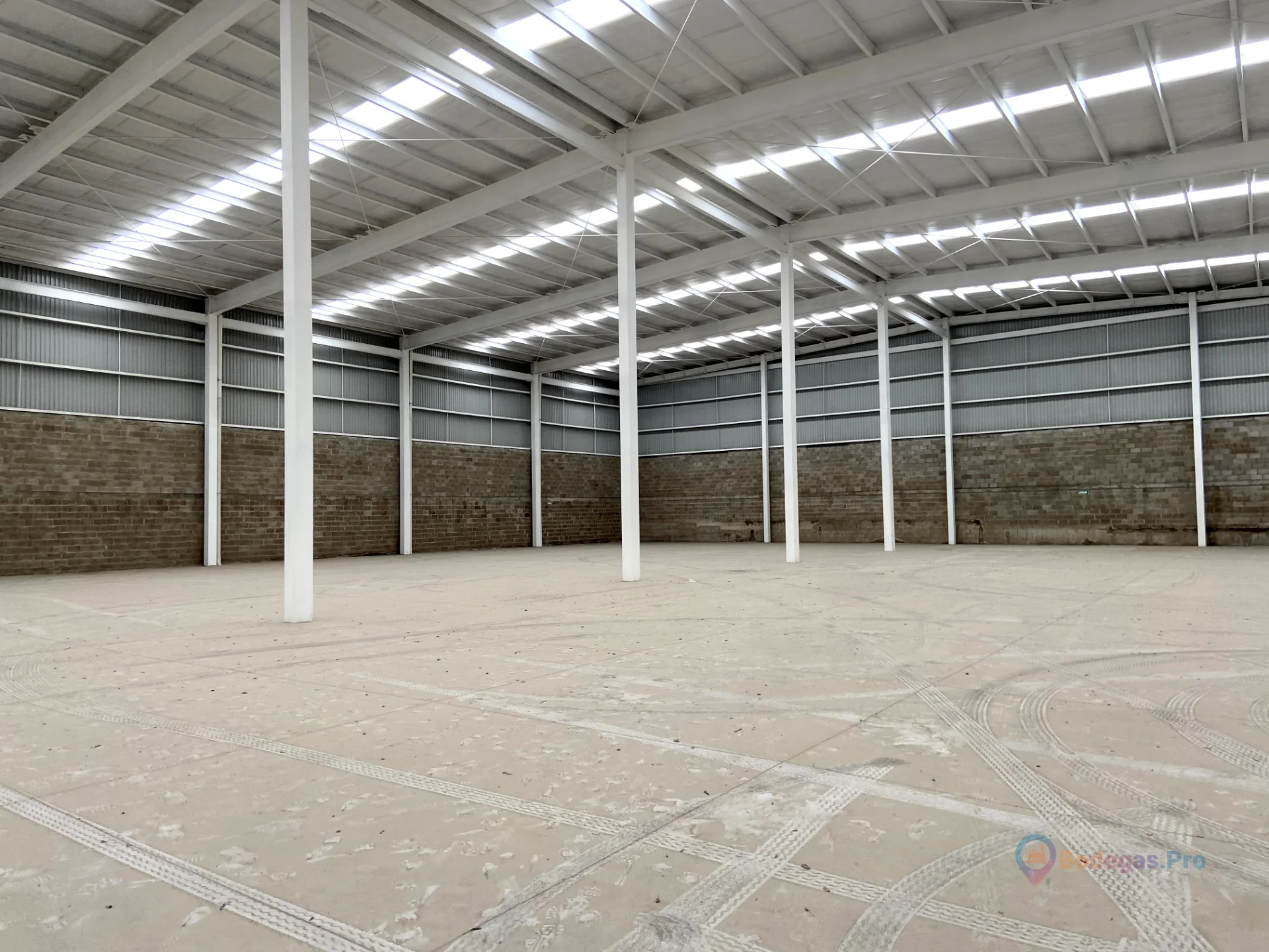 Nave en Renta 11,600m2 en Parque San Ignacio, La Llave, Tlaquepaque, Jalisco