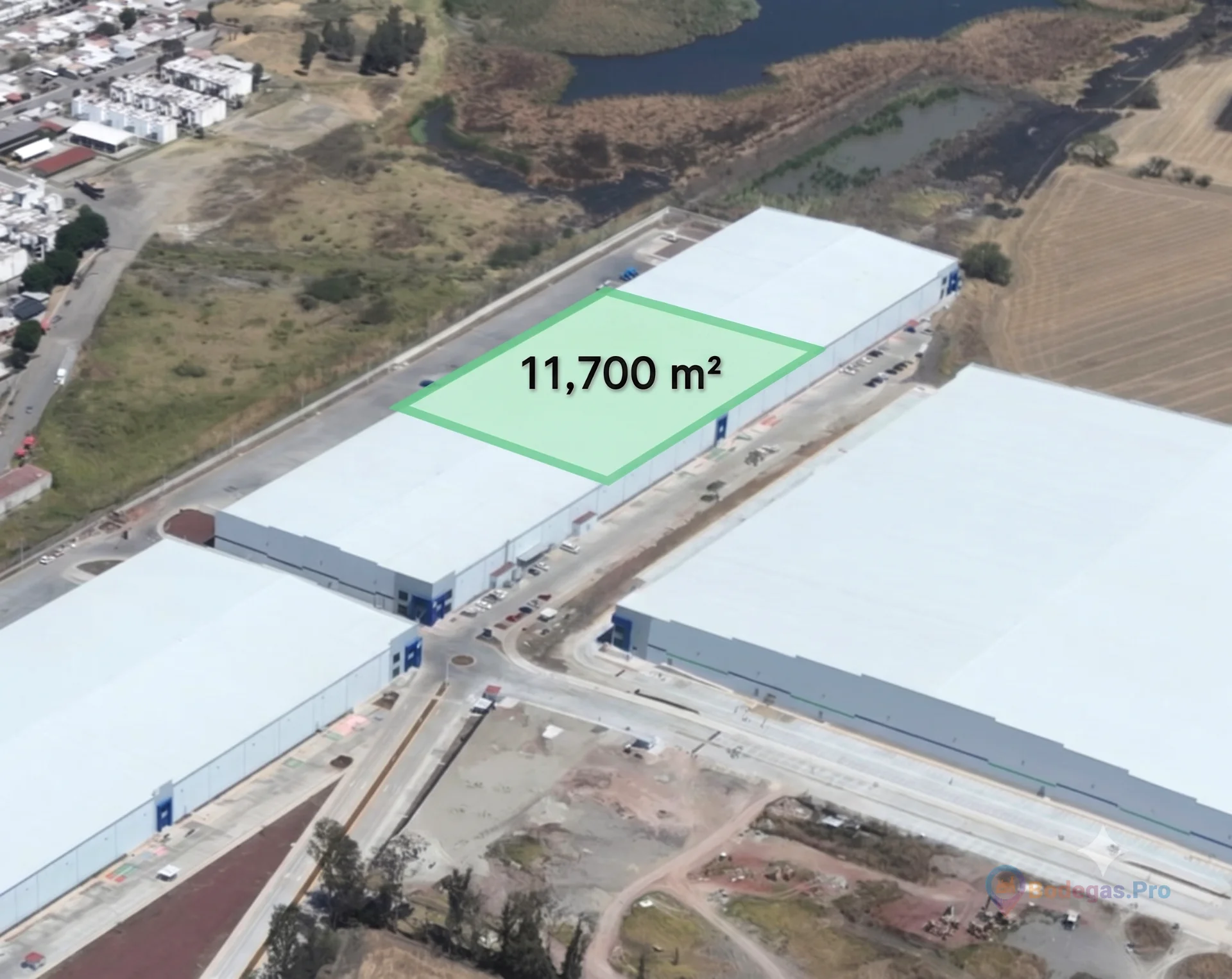 Nave Industrial de 11,700m² en Renta - Kampus Industrial Santa Rosa Edificio I