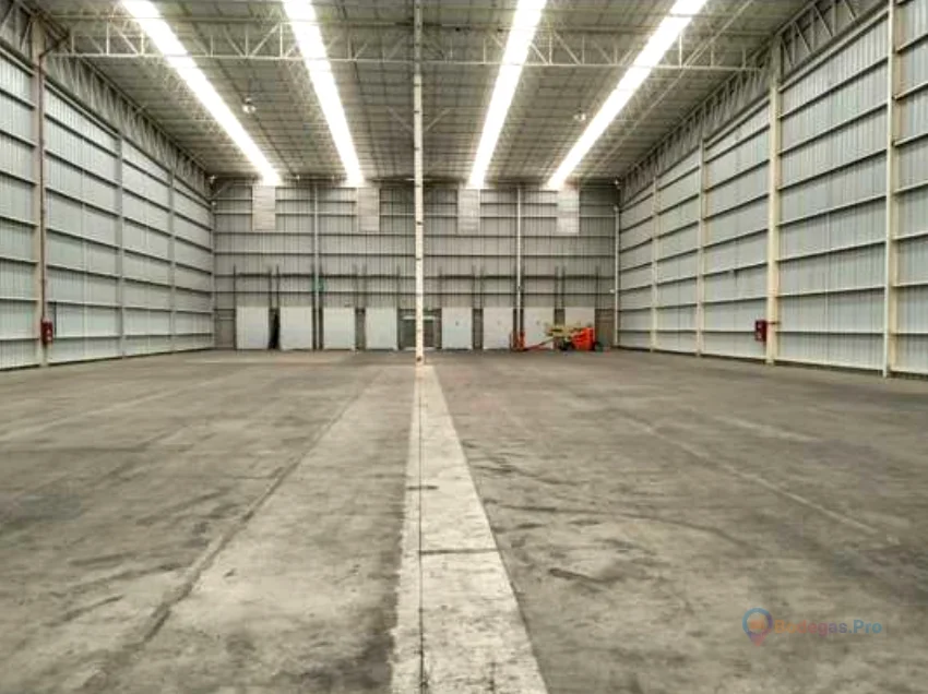 Bodega Industrial 3,500m2 en Parque Hacienda Tesistán, Zapopan, Jalisco