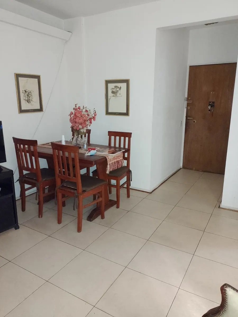 Habitacion privada en departamento compartido.