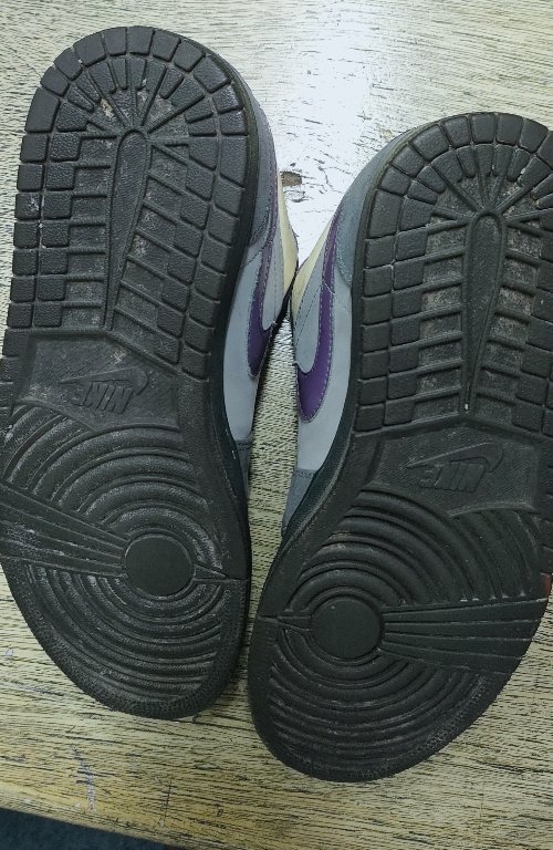 Second use 2010 jordan phat low anthracite varsity purple.